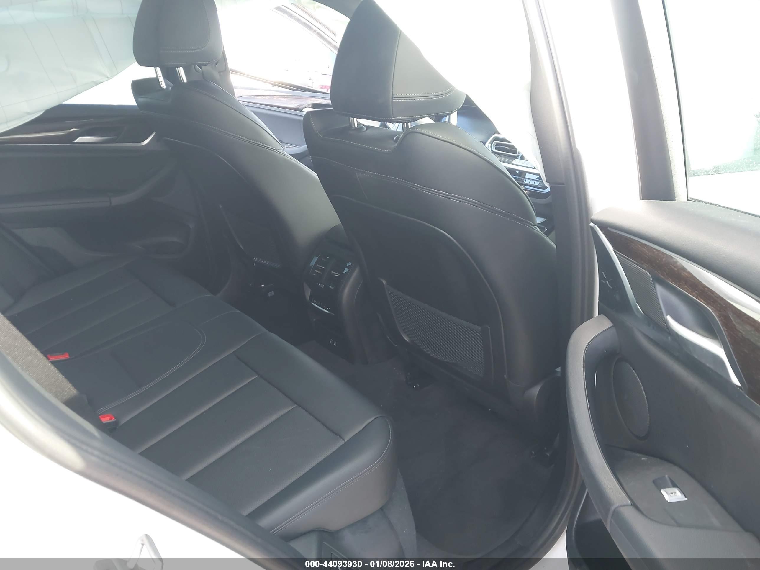 BMW X3 image 8