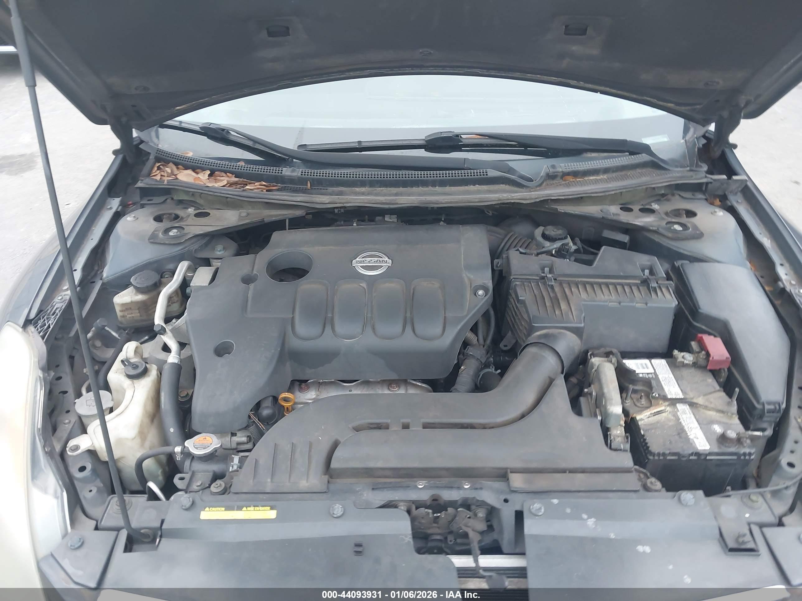 NISSAN ALTIMA image 10