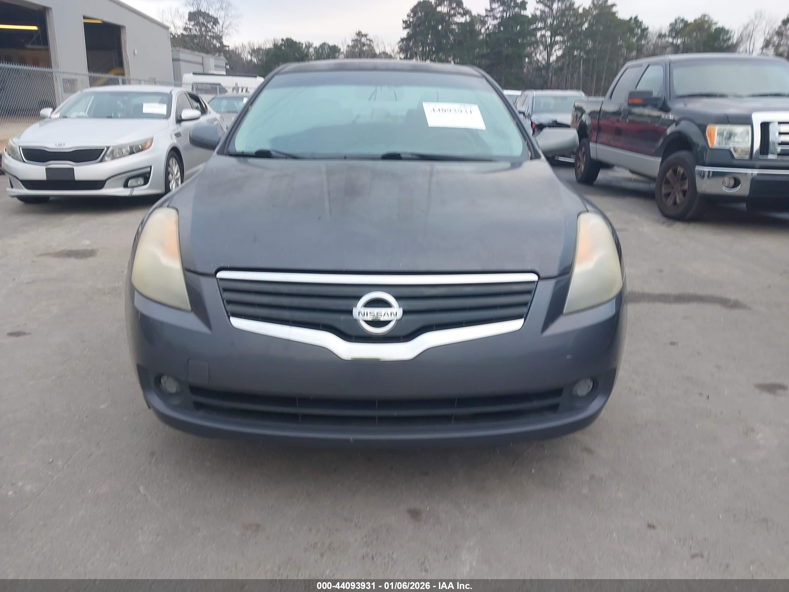 NISSAN ALTIMA image 6