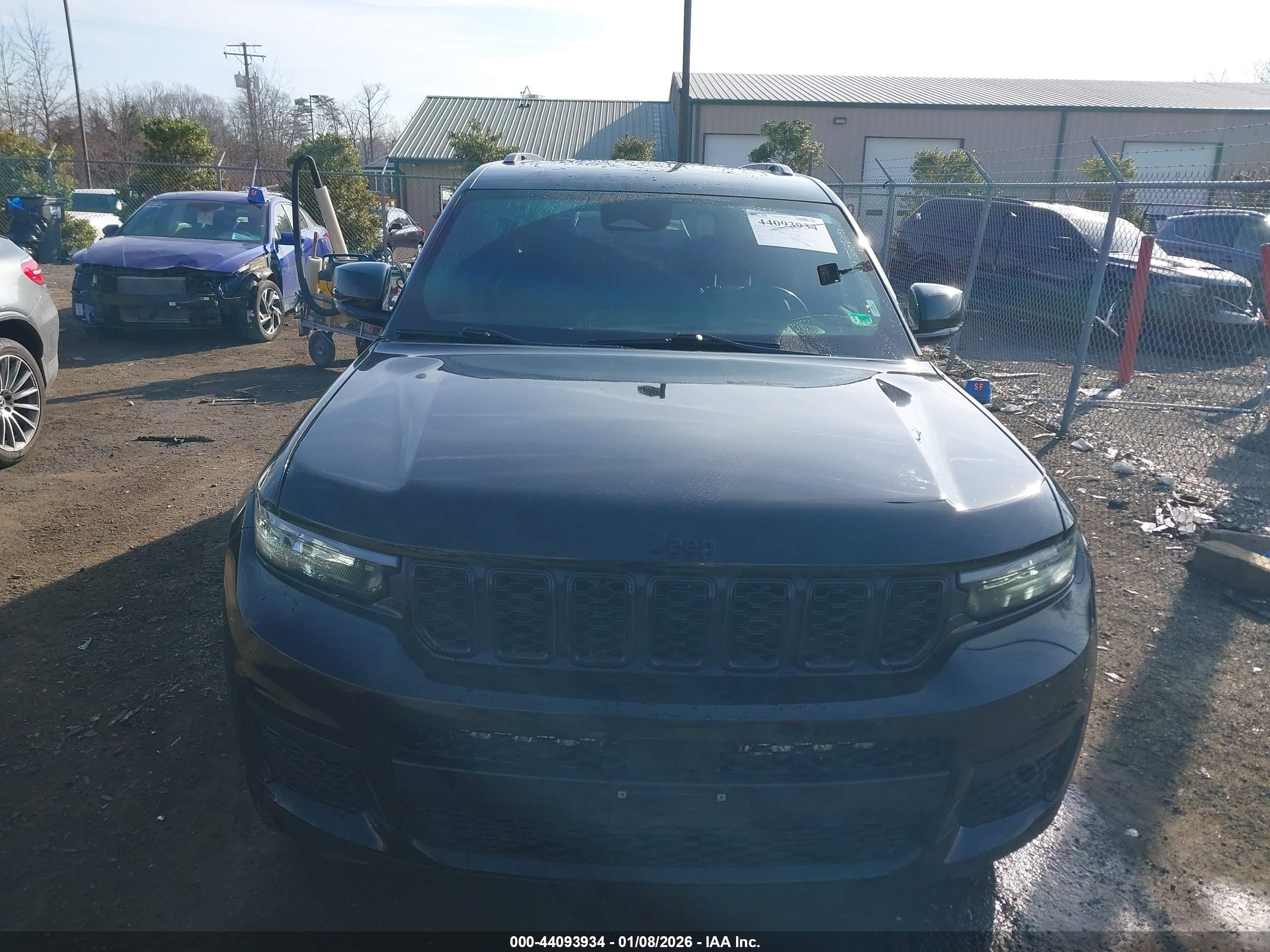 JEEP GRAND image 6