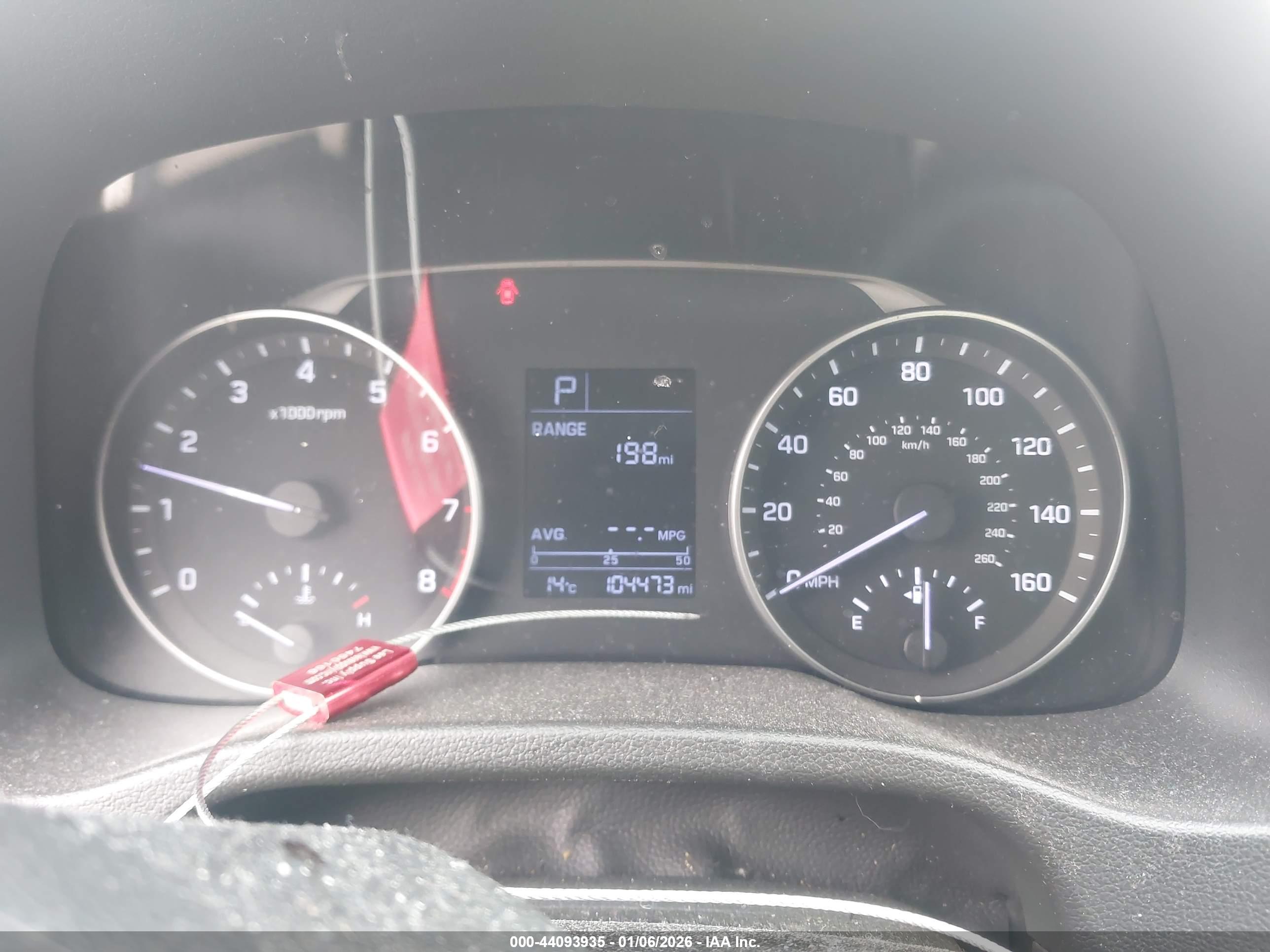 HYUNDAI ELANTRA image 7