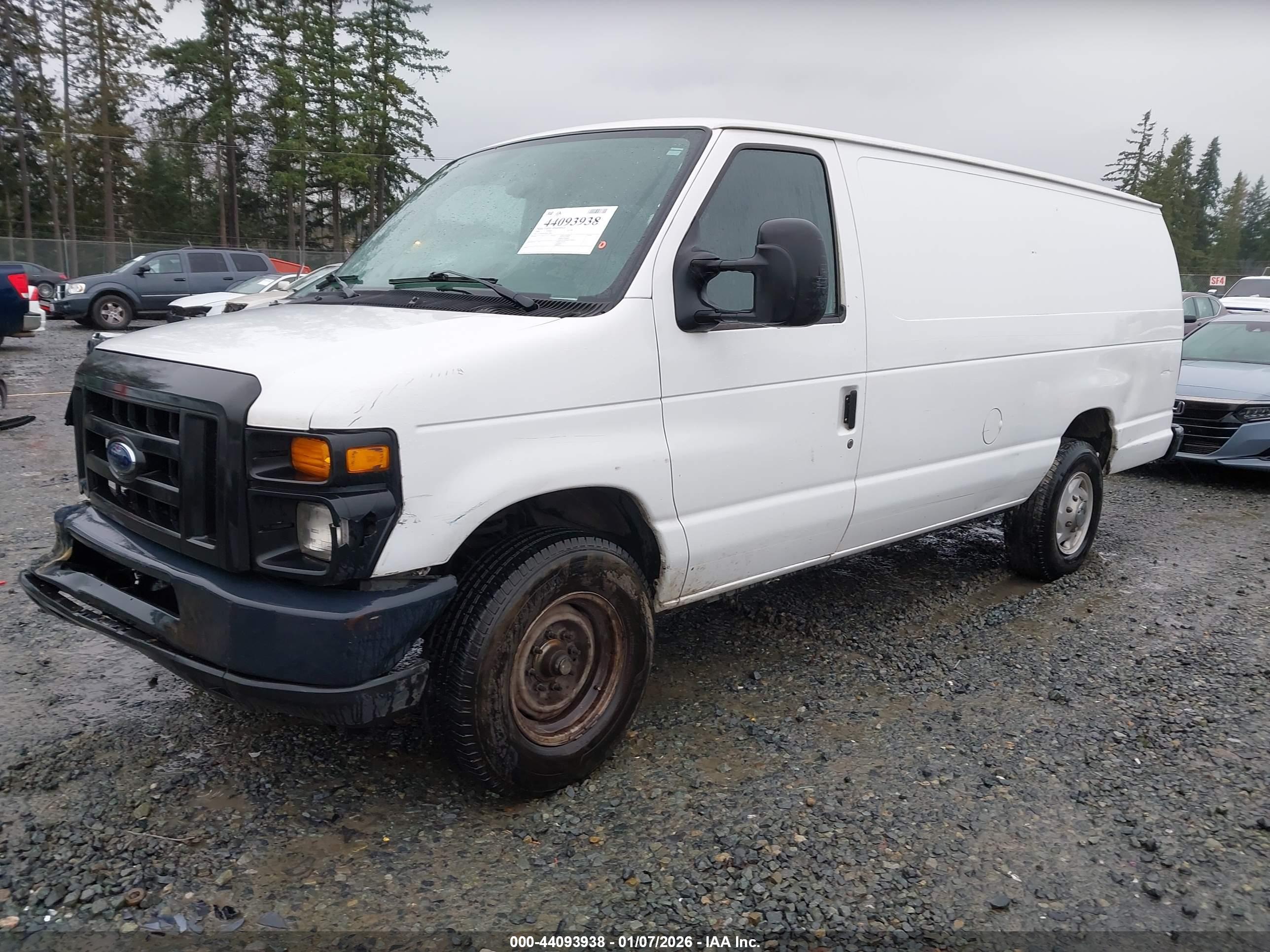 FORD E-250 image 2