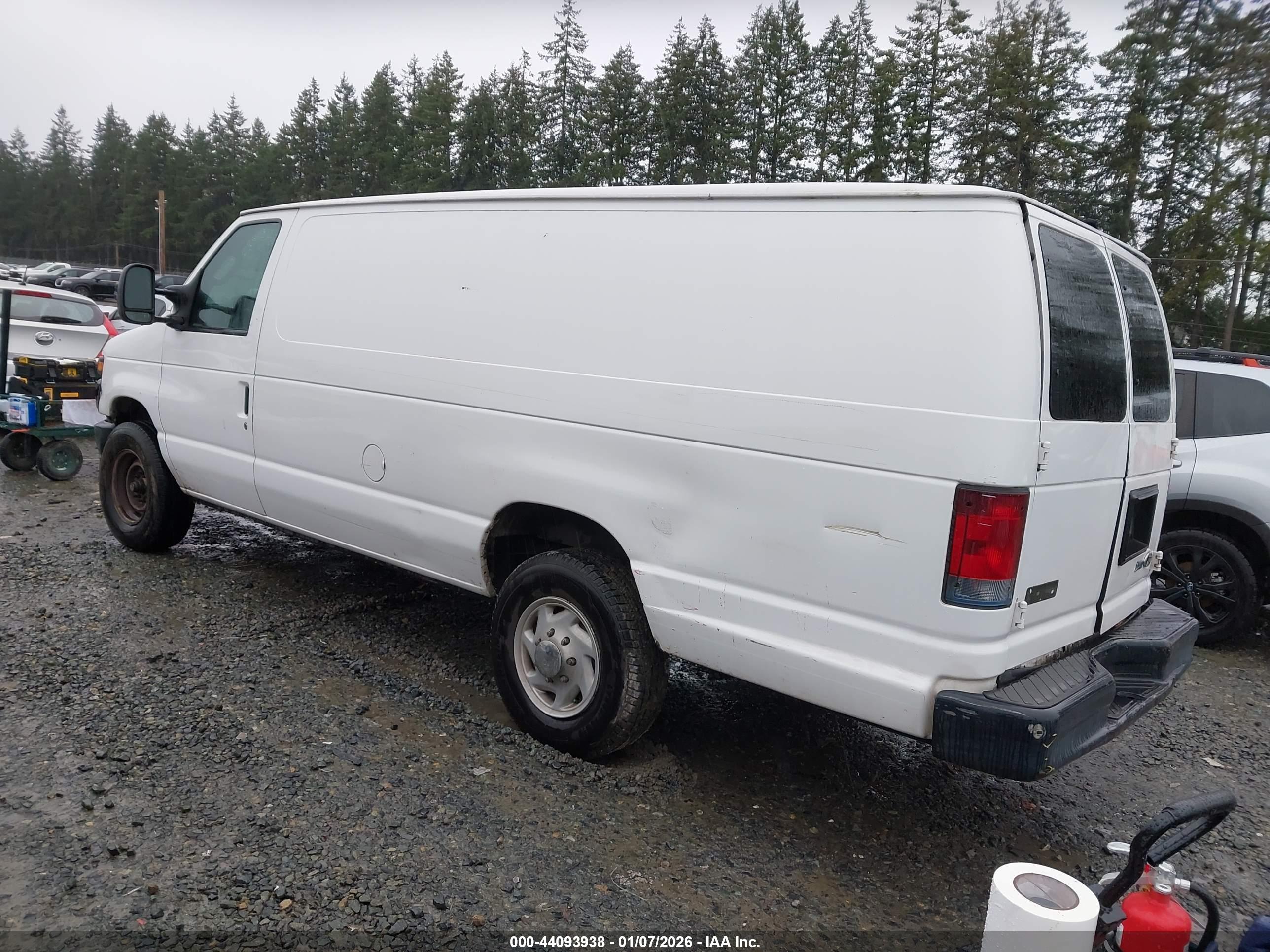 FORD E-250 image 3