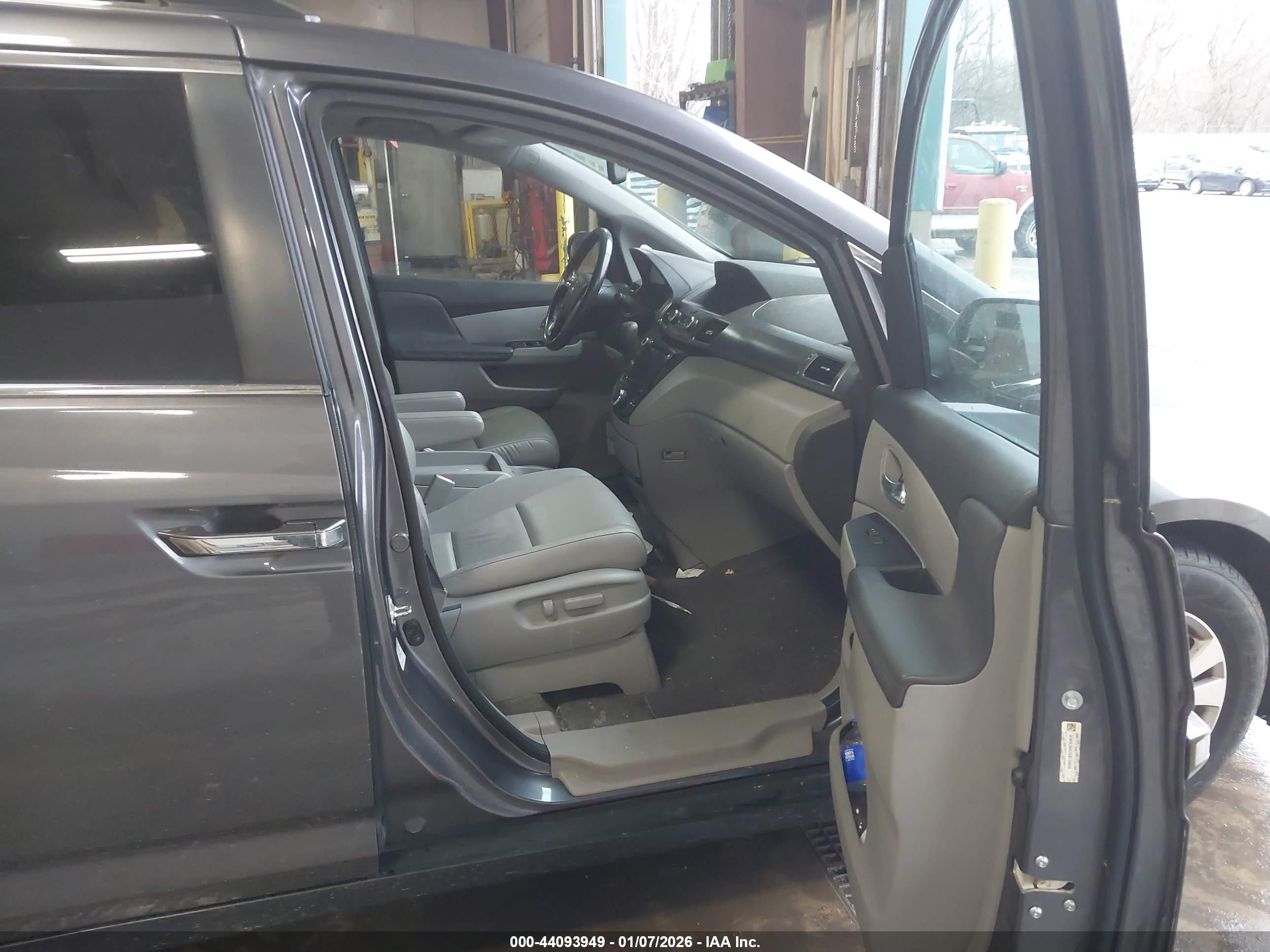 HONDA ODYSSEY image 5
