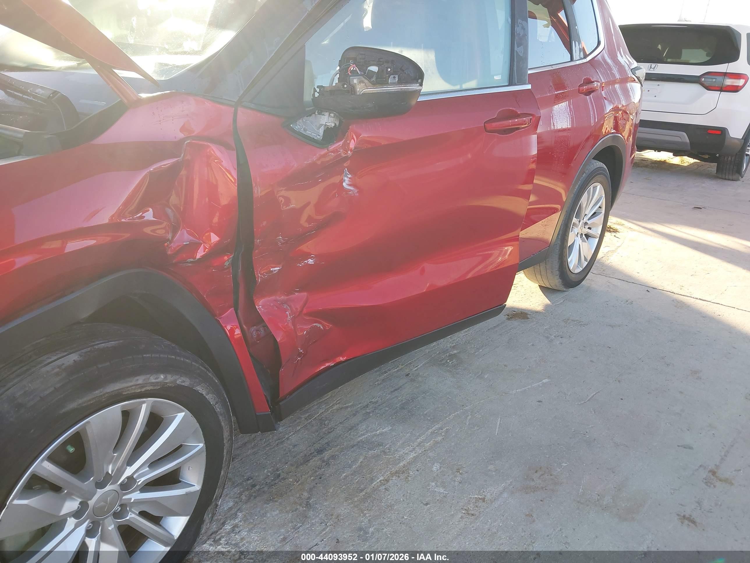 MITSUBISHI OUTLANDER image 6