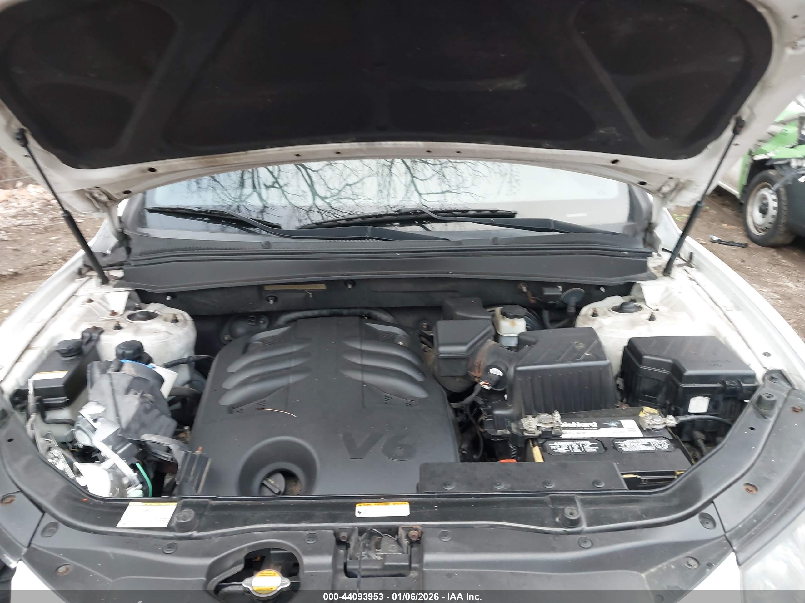 HYUNDAI SANTA image 10