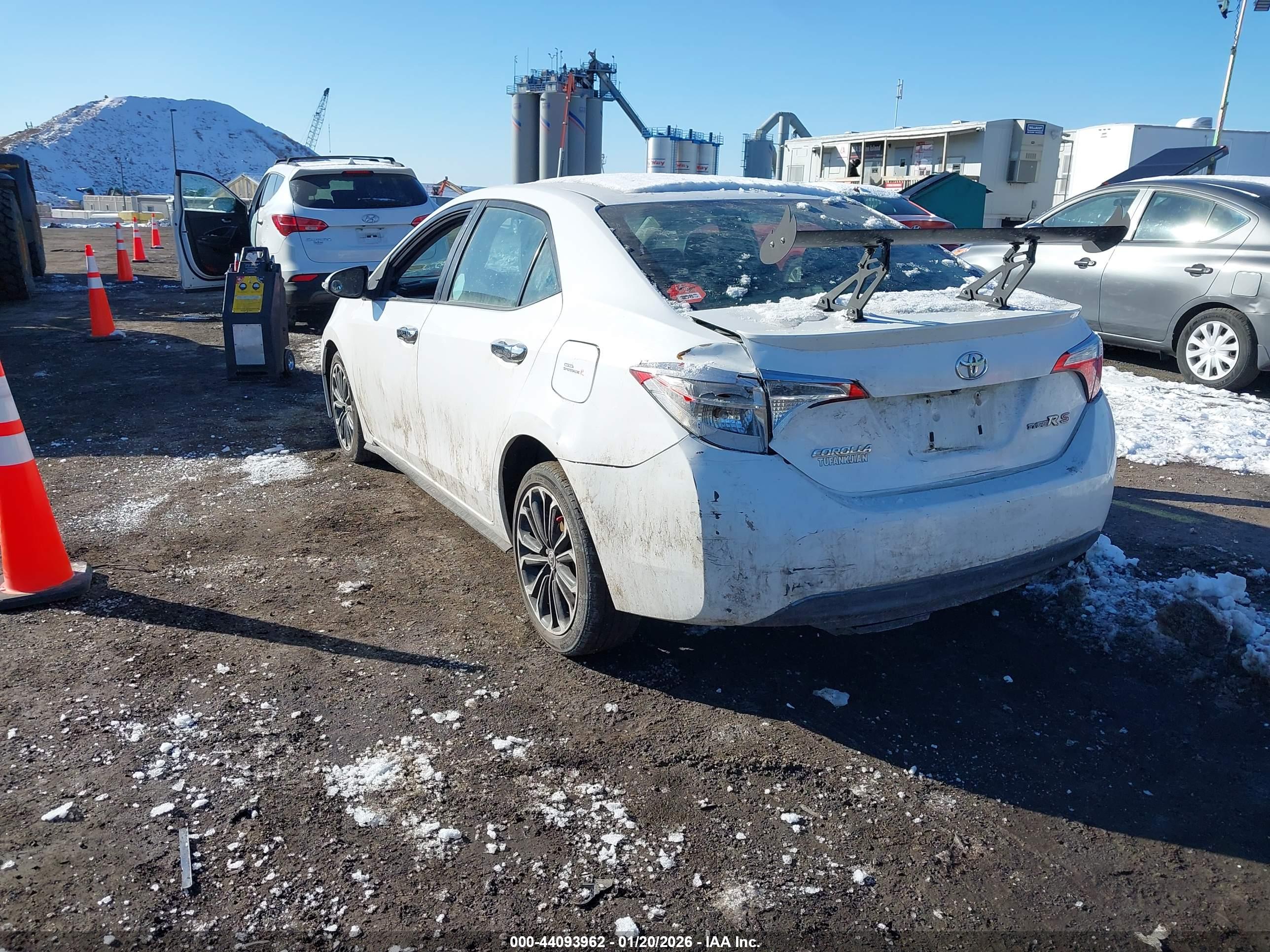 TOYOTA COROLLA image 3