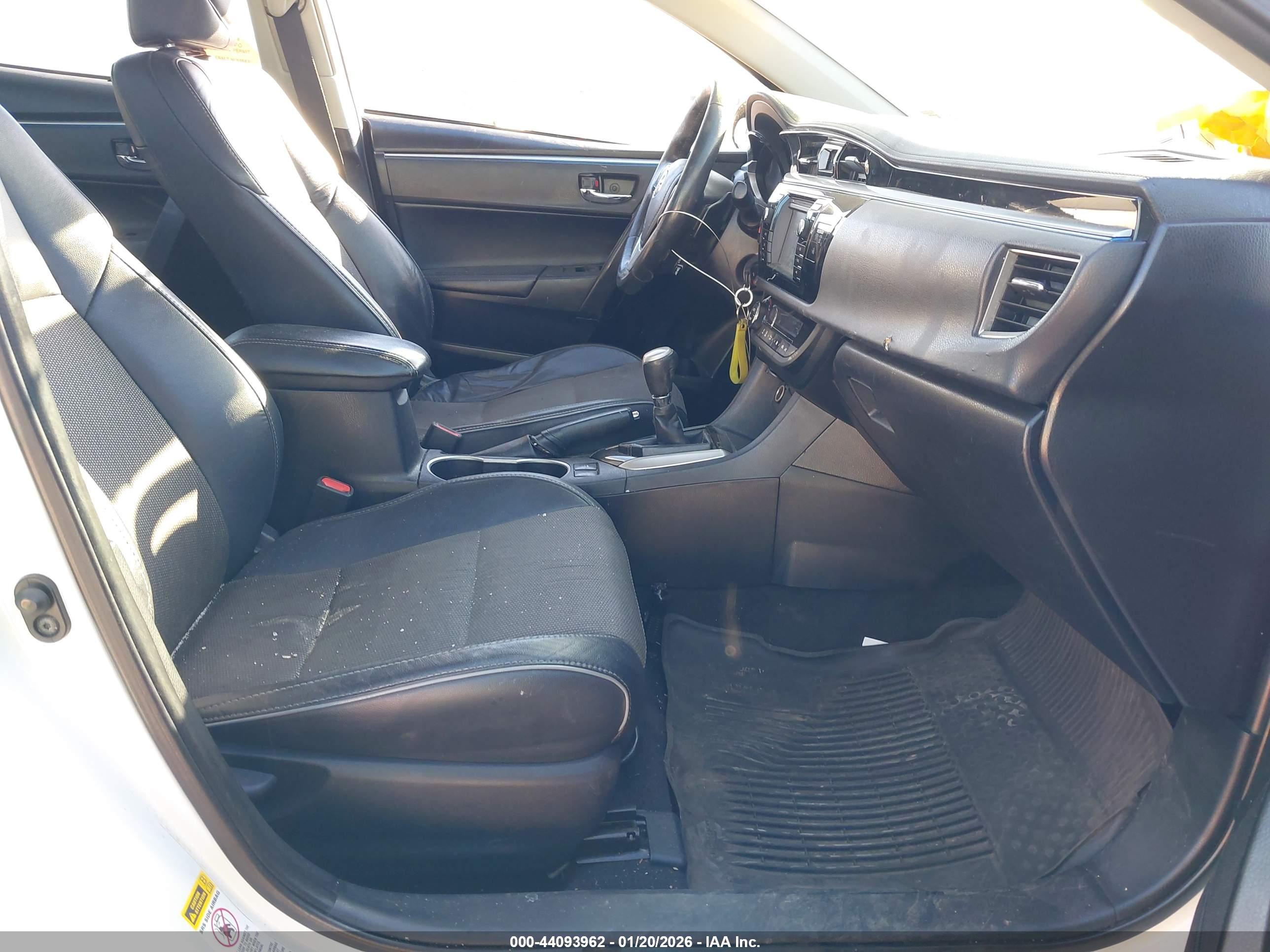 TOYOTA COROLLA image 5
