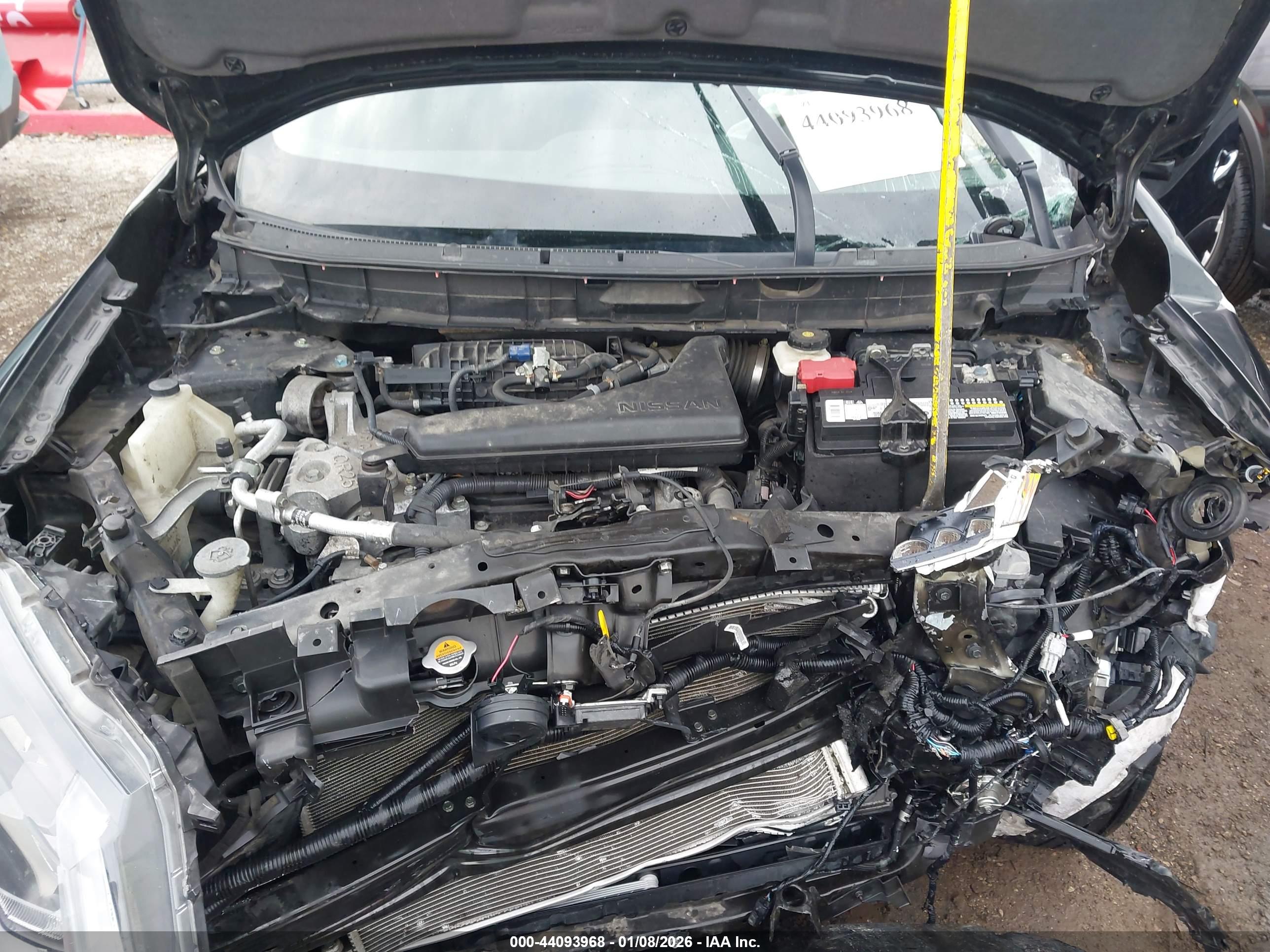 NISSAN ROGUE image 10