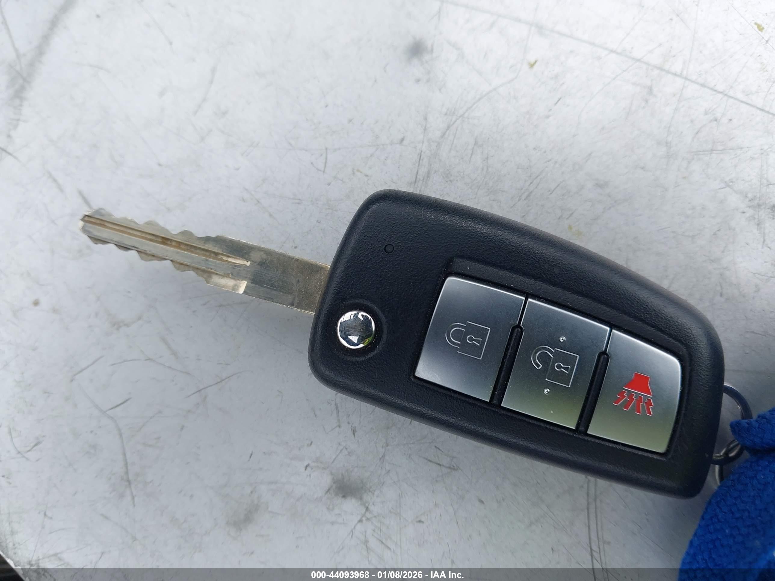 NISSAN ROGUE image 11