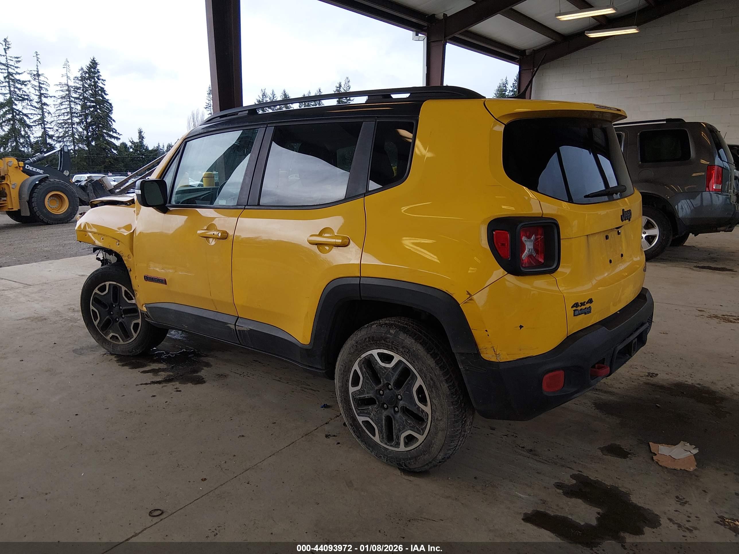 JEEP RENEGADE image 3