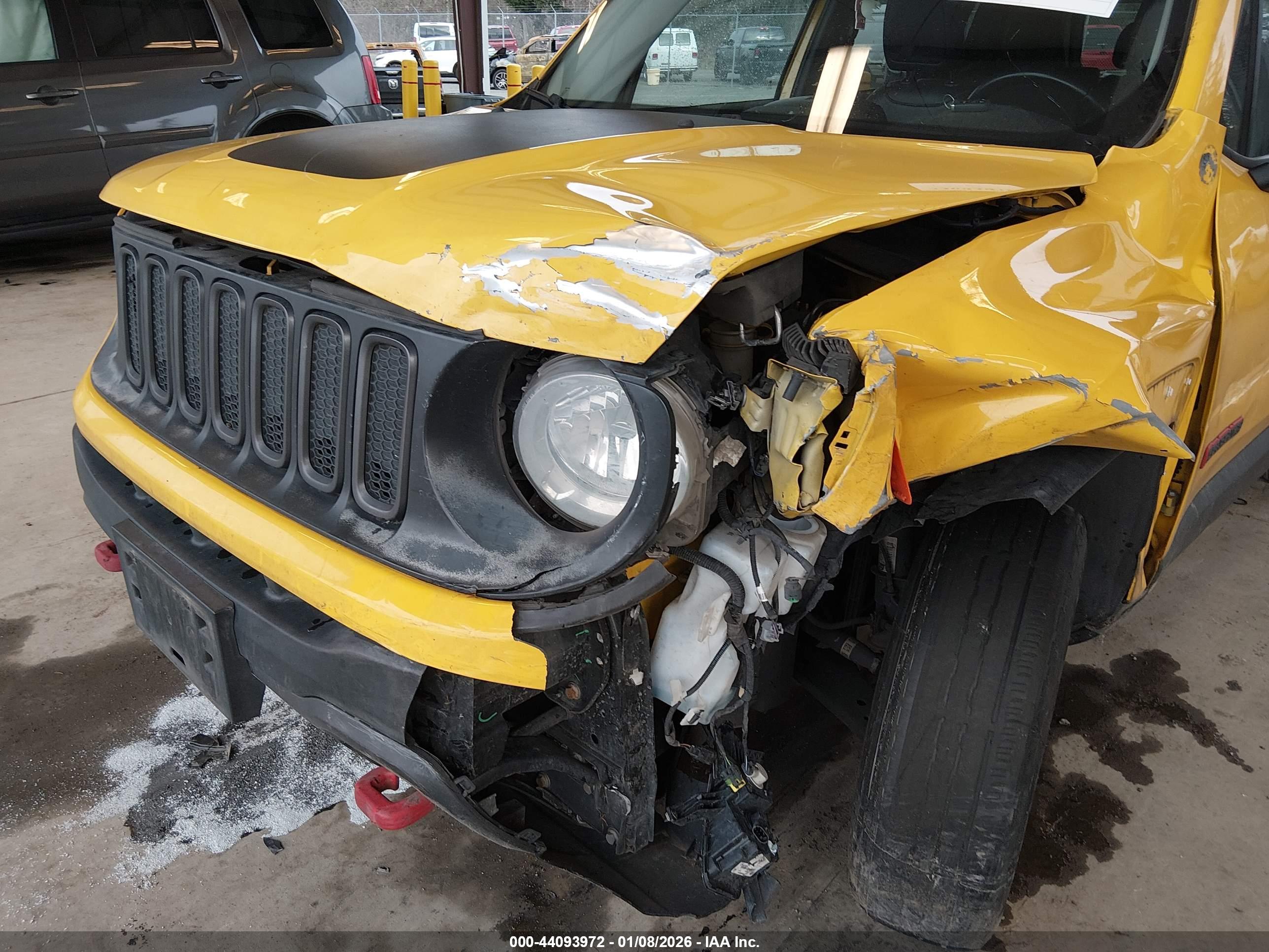 JEEP RENEGADE image 6
