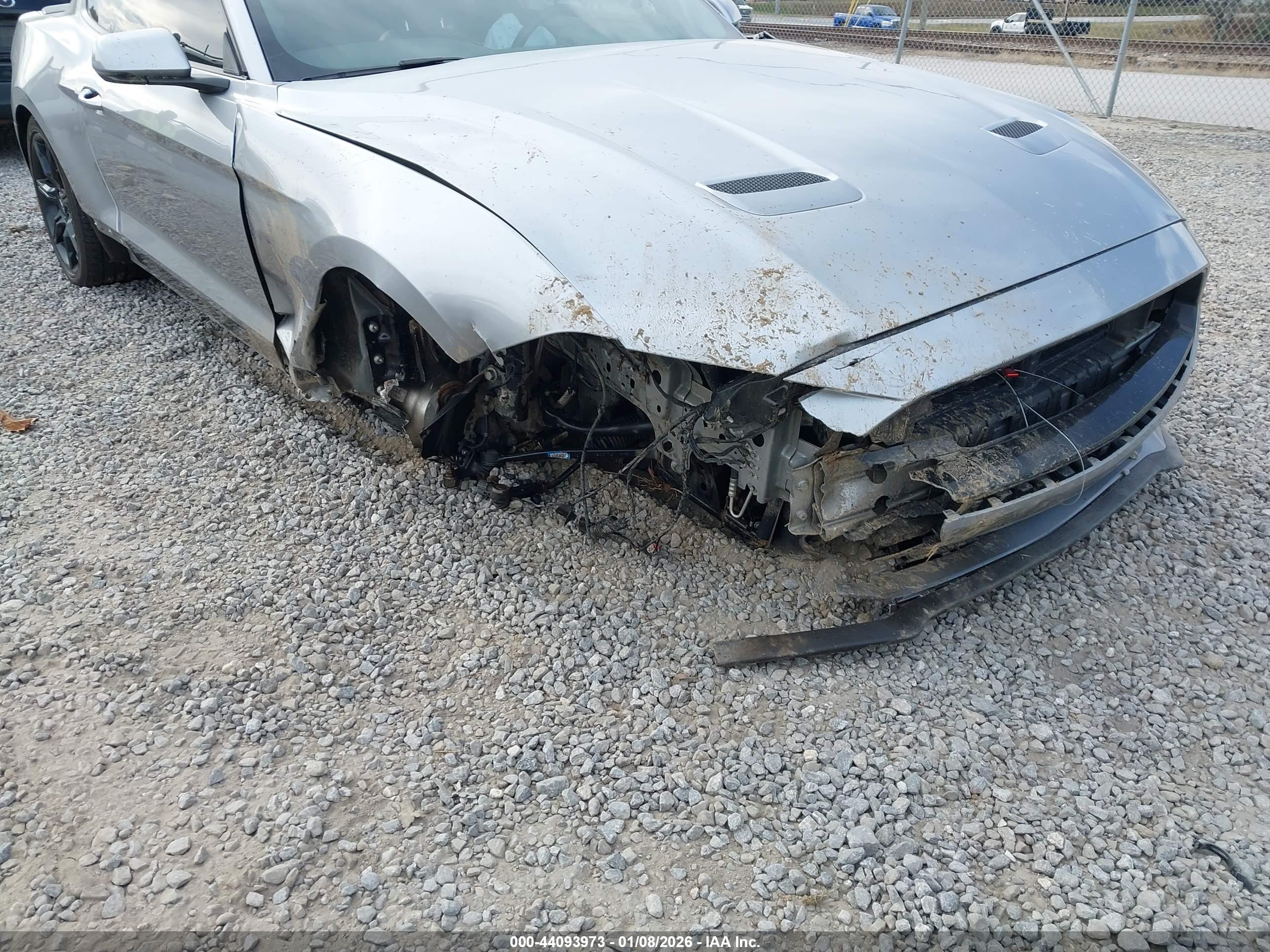 FORD MUSTANG image 6