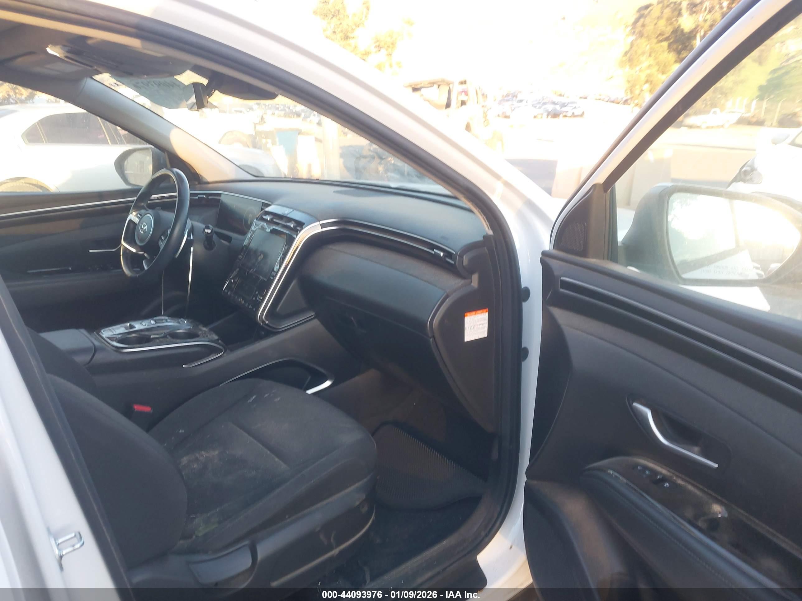 HYUNDAI TUCSON image 5