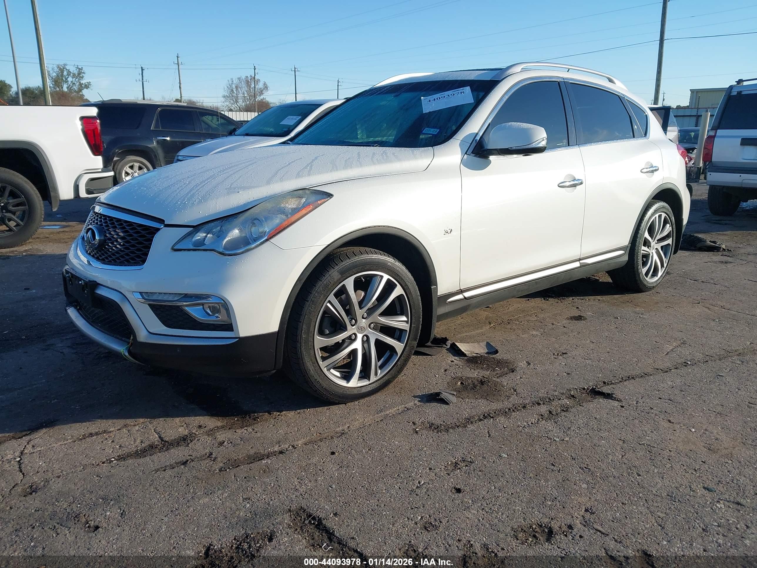 INFINITI QX50 image 2