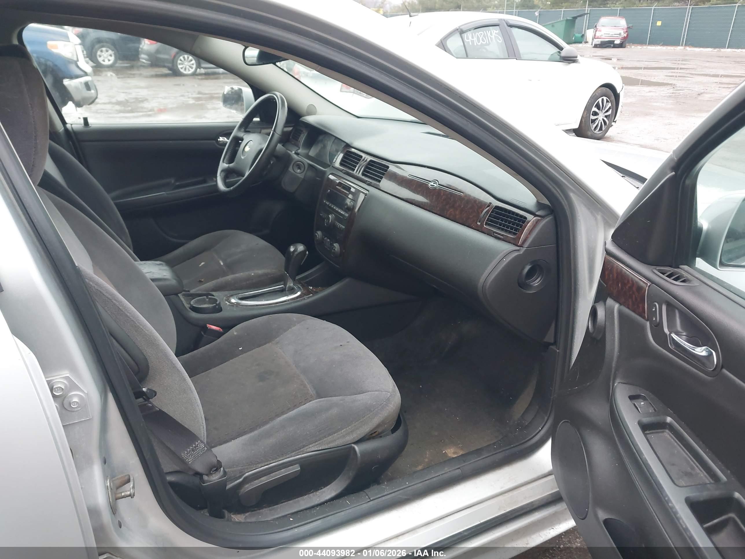 CHEVROLET IMPALA image 5