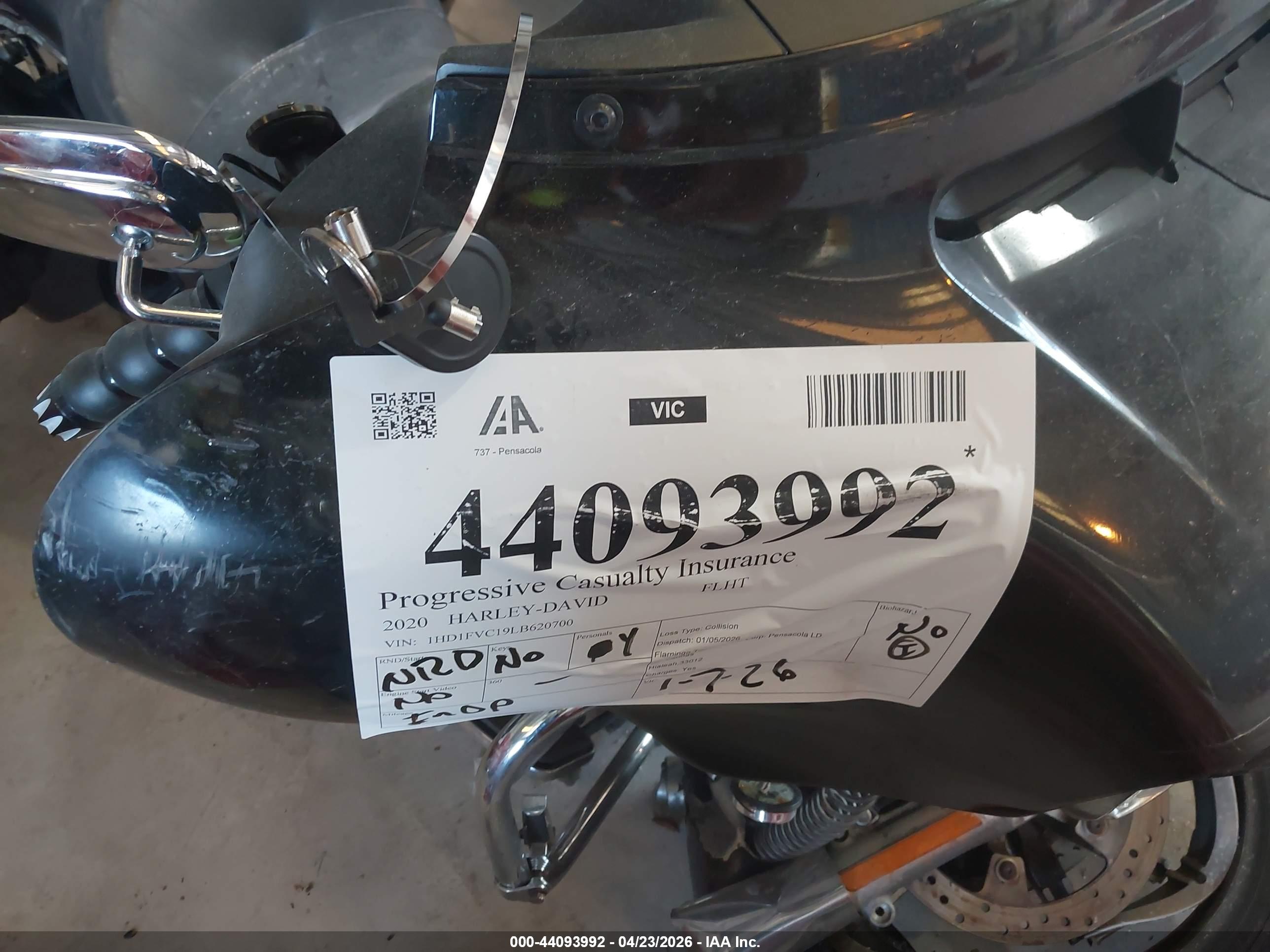 HARLEY-DAVIDSON FLHT image 11