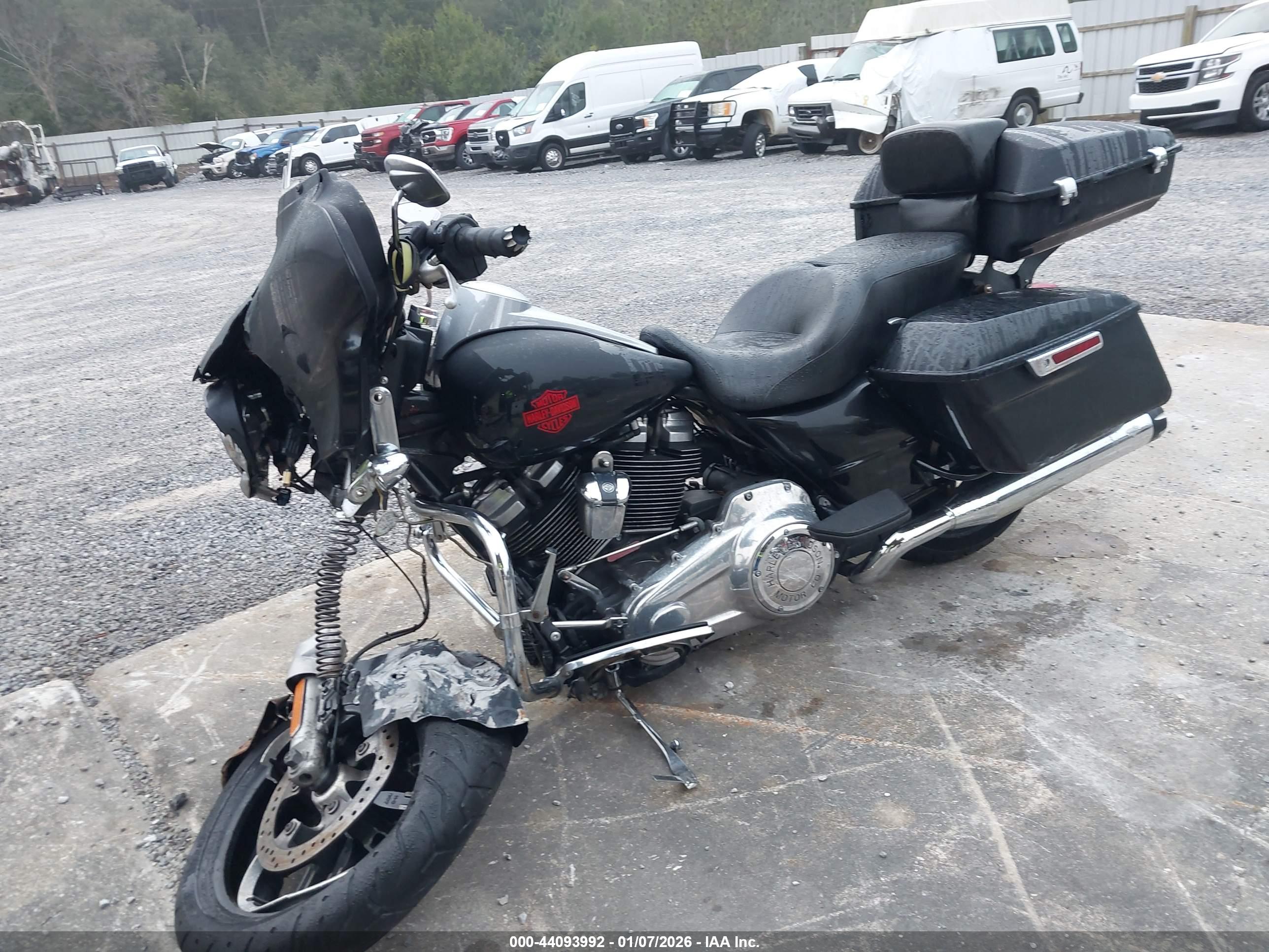 HARLEY-DAVIDSON FLHT image 2