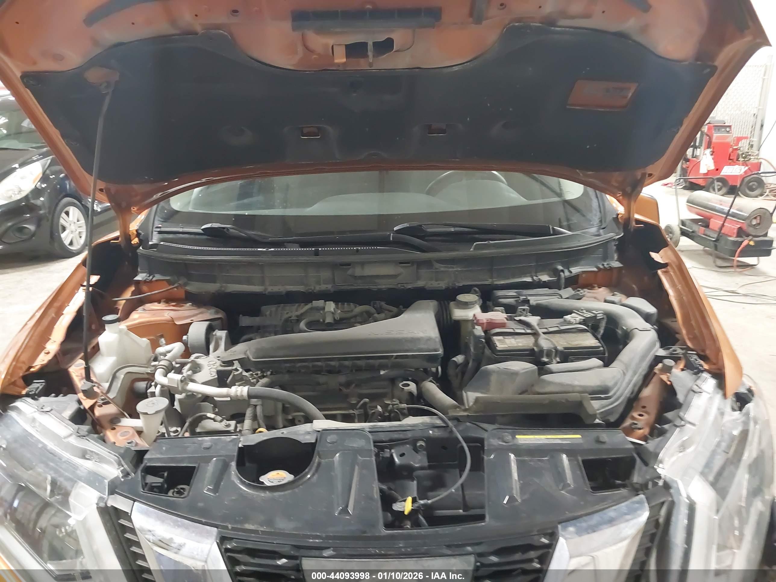 NISSAN ROGUE image 10