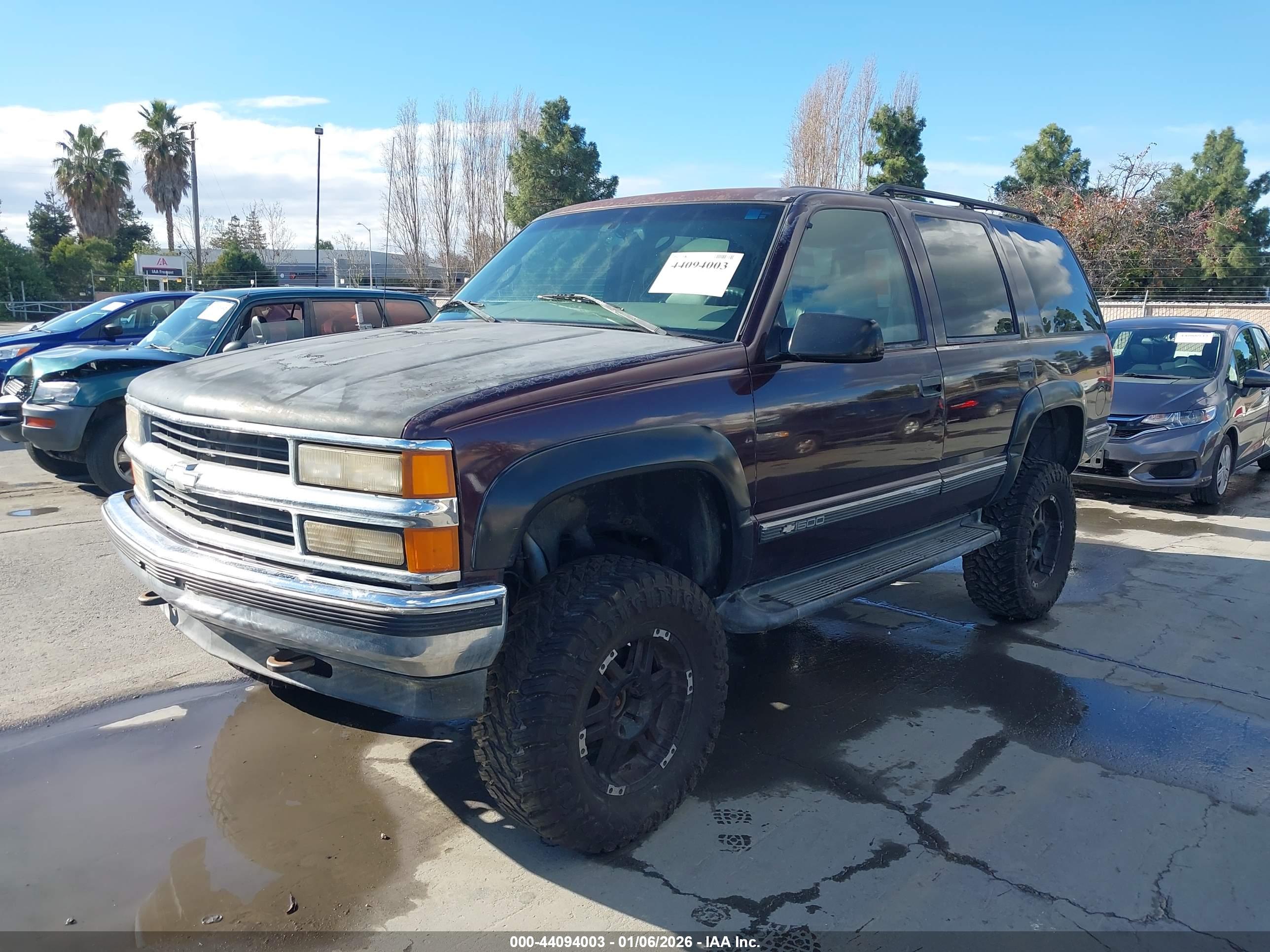 CHEVROLET TAHOE image 2