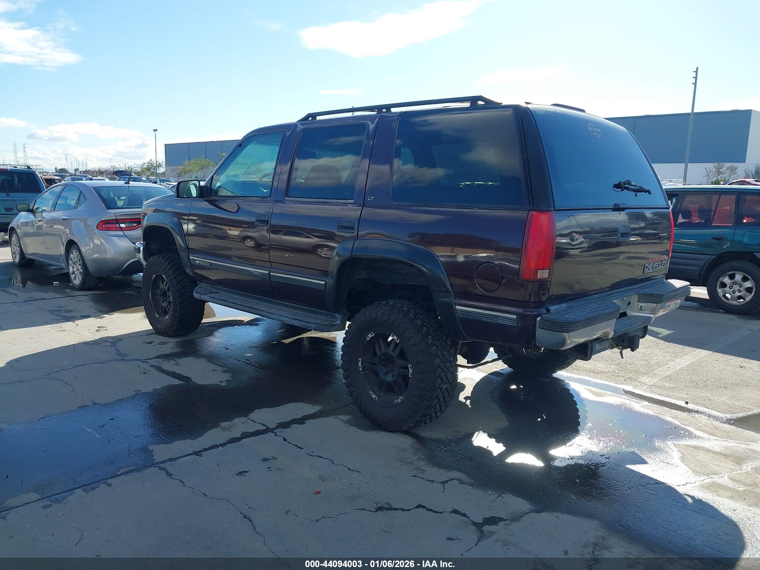 CHEVROLET TAHOE image 3