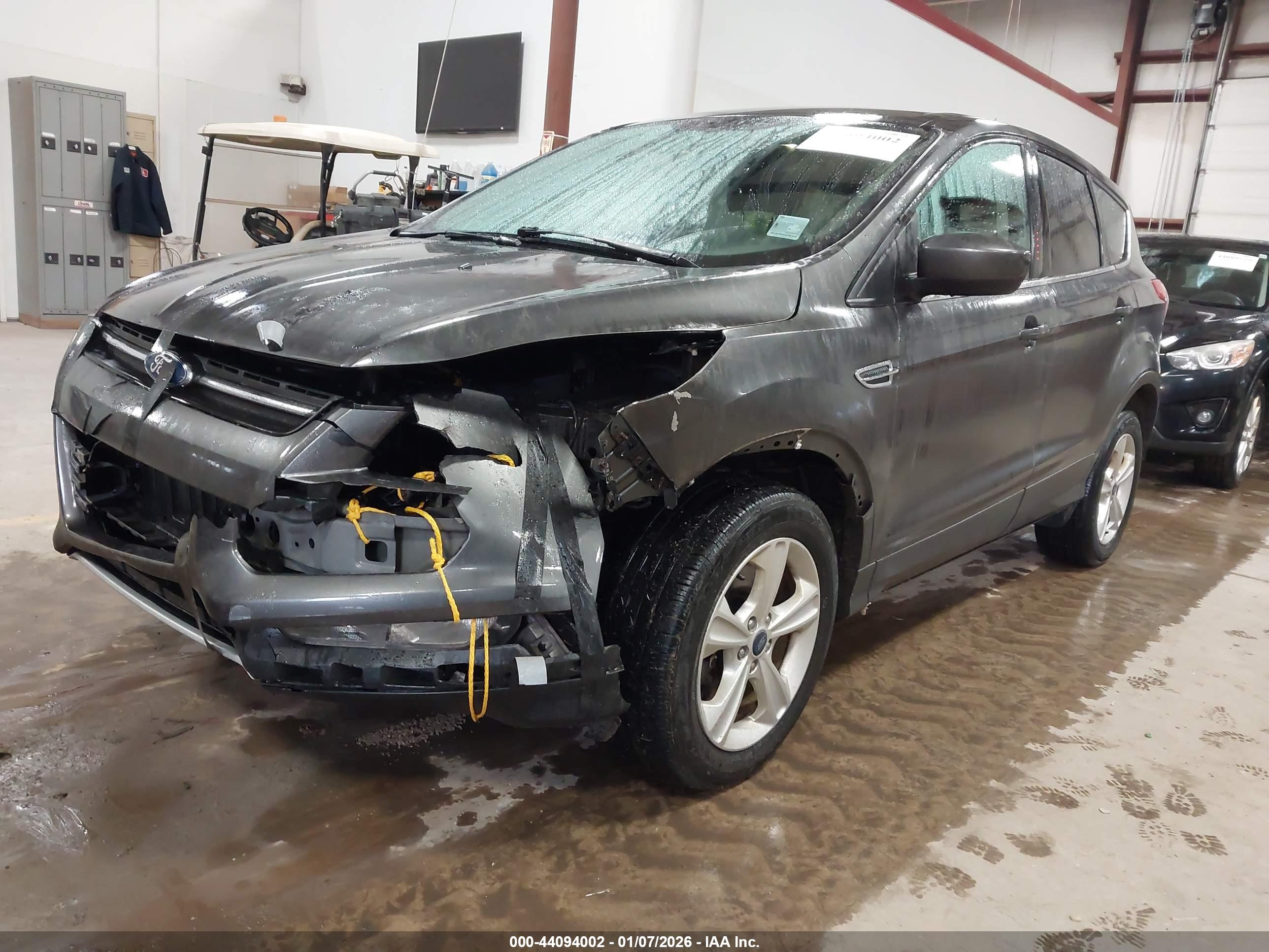 FORD ESCAPE image 2