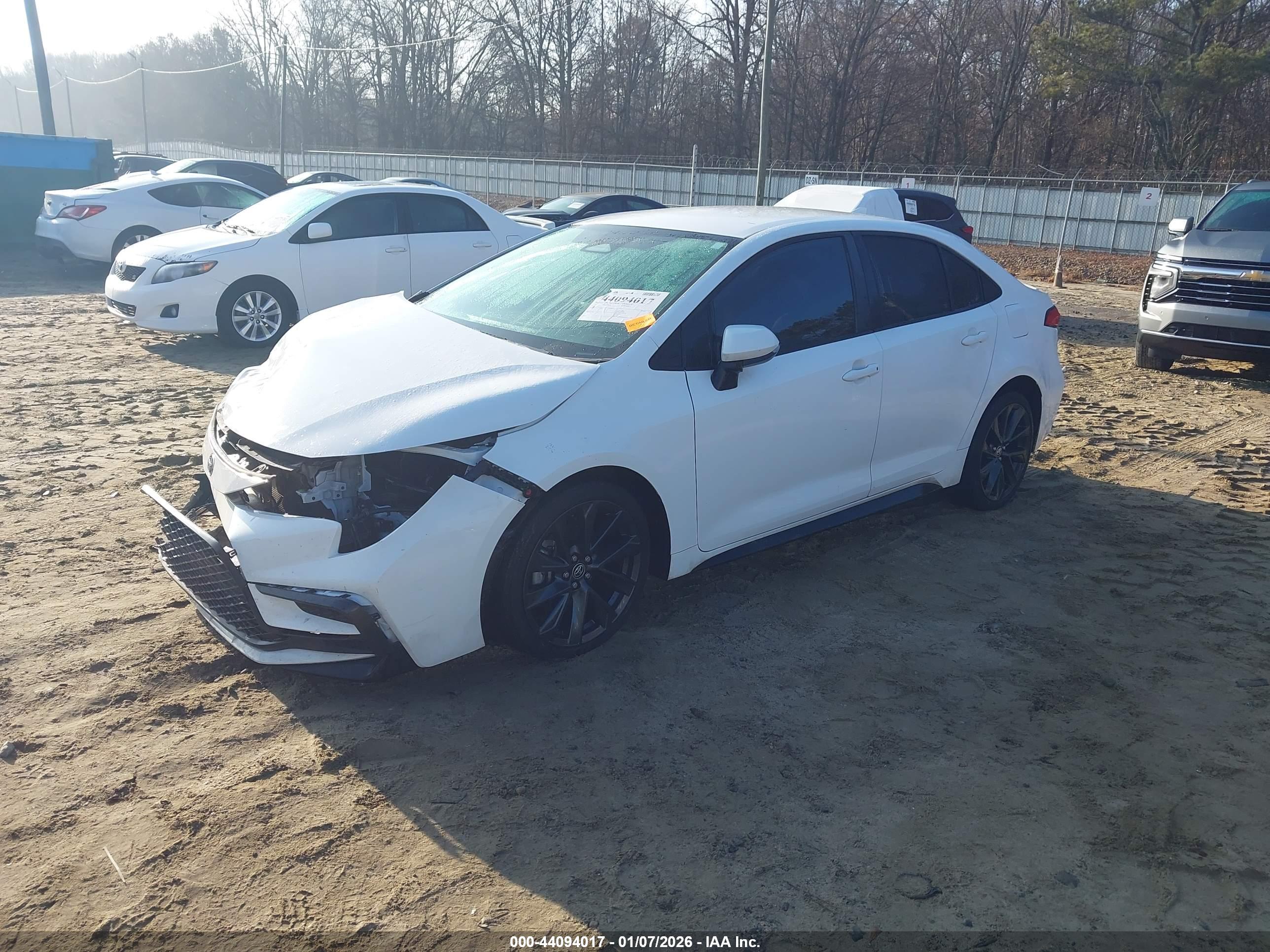 TOYOTA COROLLA image 2