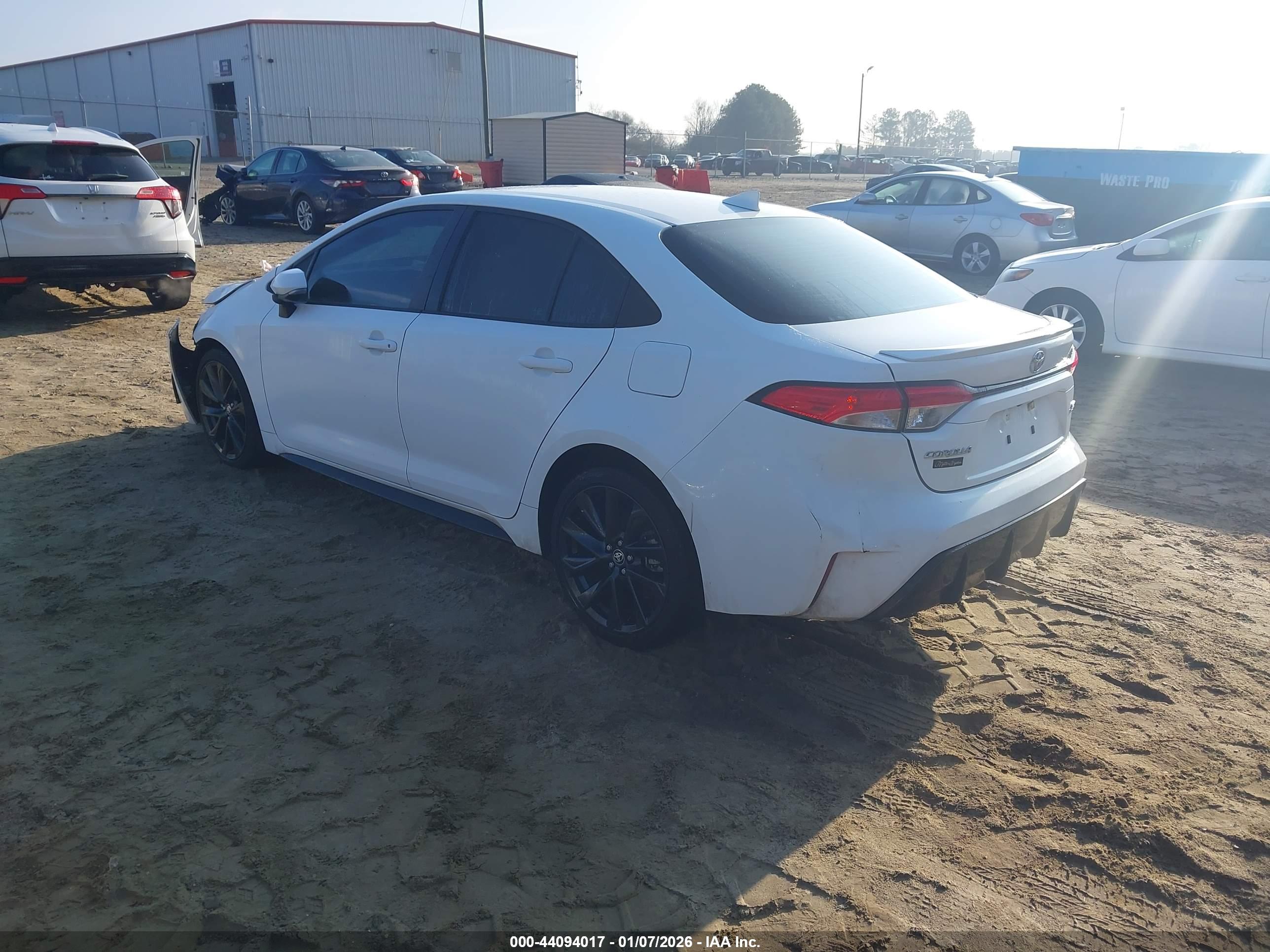 TOYOTA COROLLA image 3