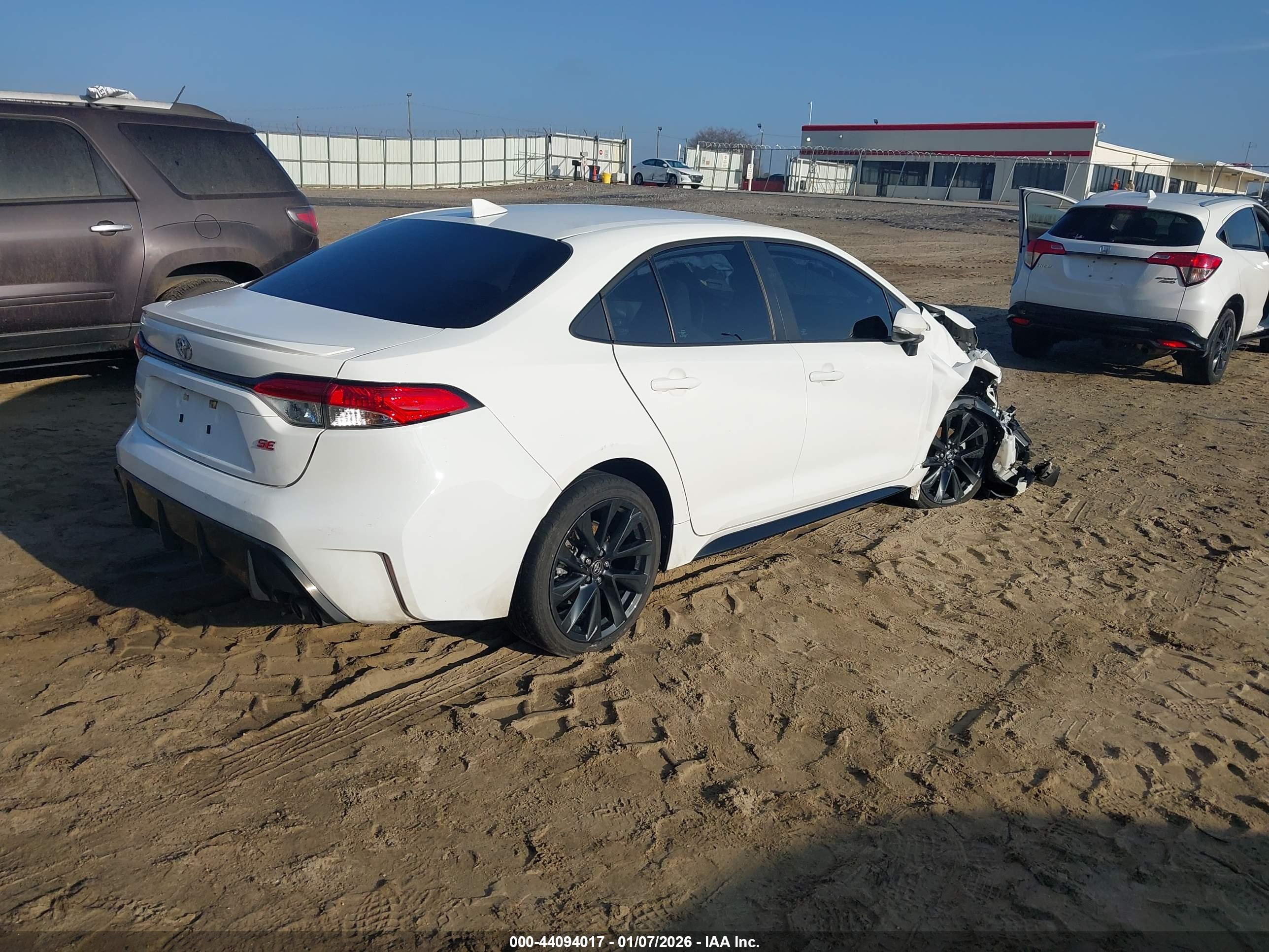 TOYOTA COROLLA image 4