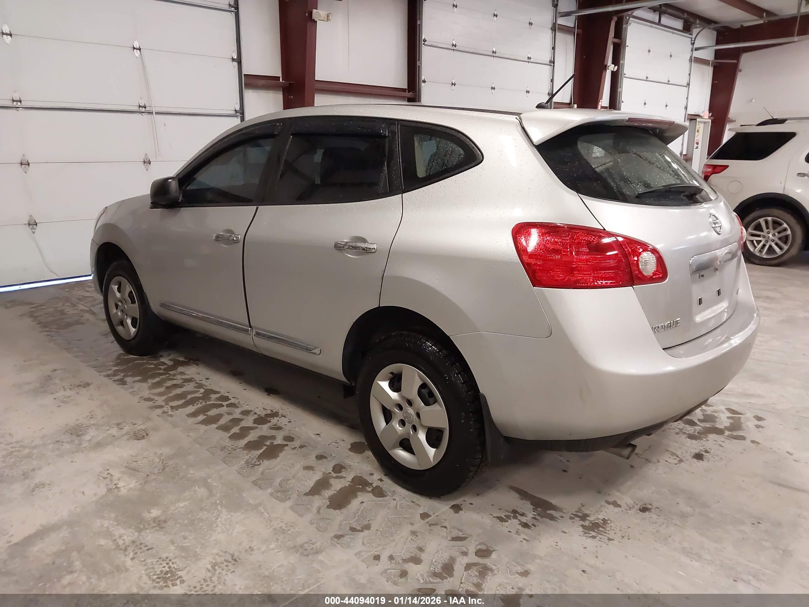 NISSAN ROGUE image 3