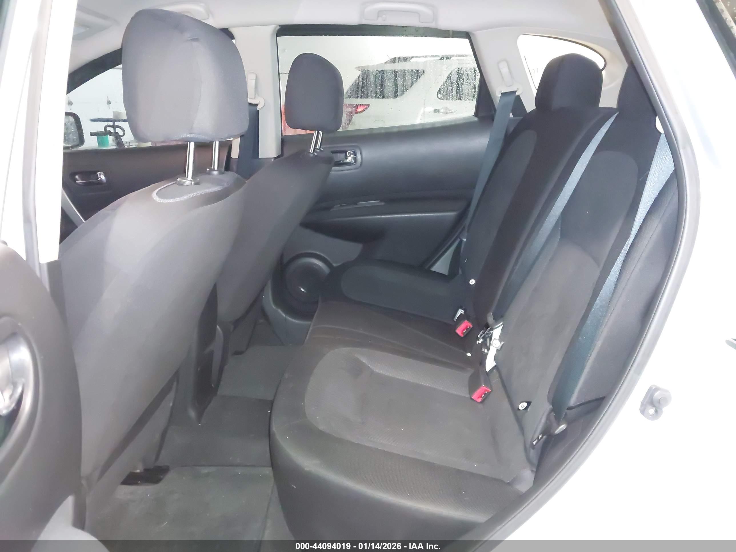 NISSAN ROGUE image 8