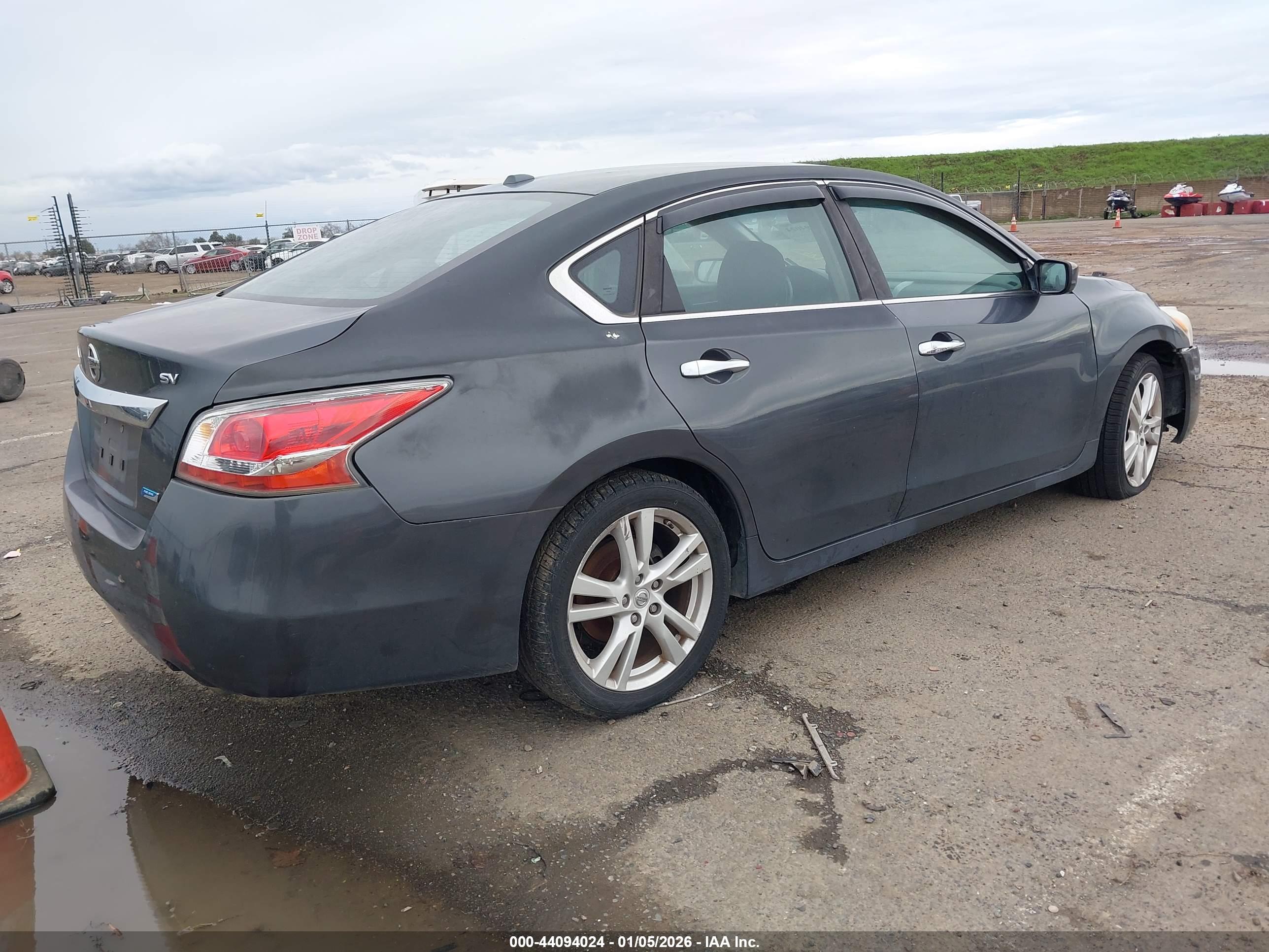 NISSAN ALTIMA image 4