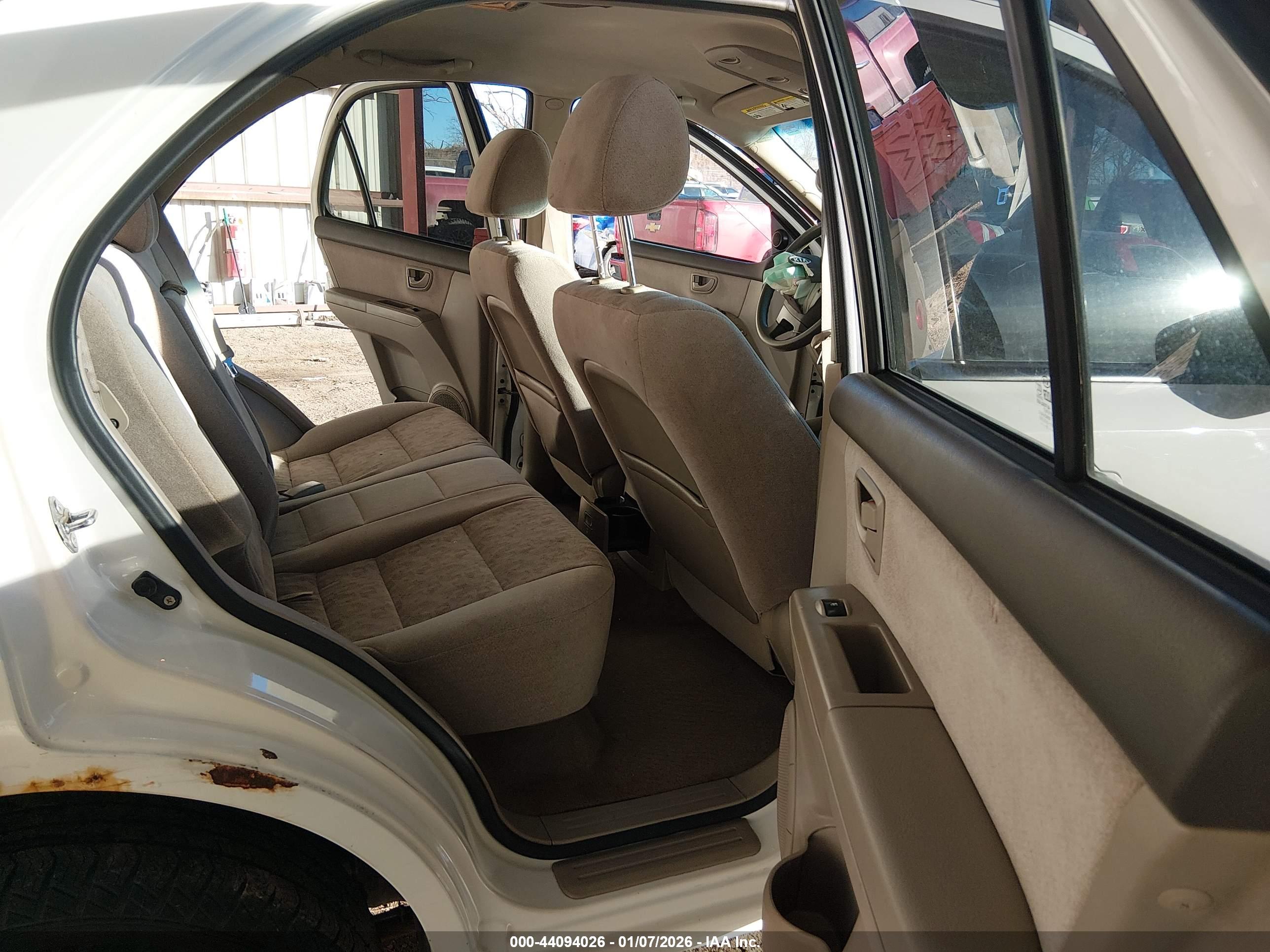 KIA SORENTO image 8
