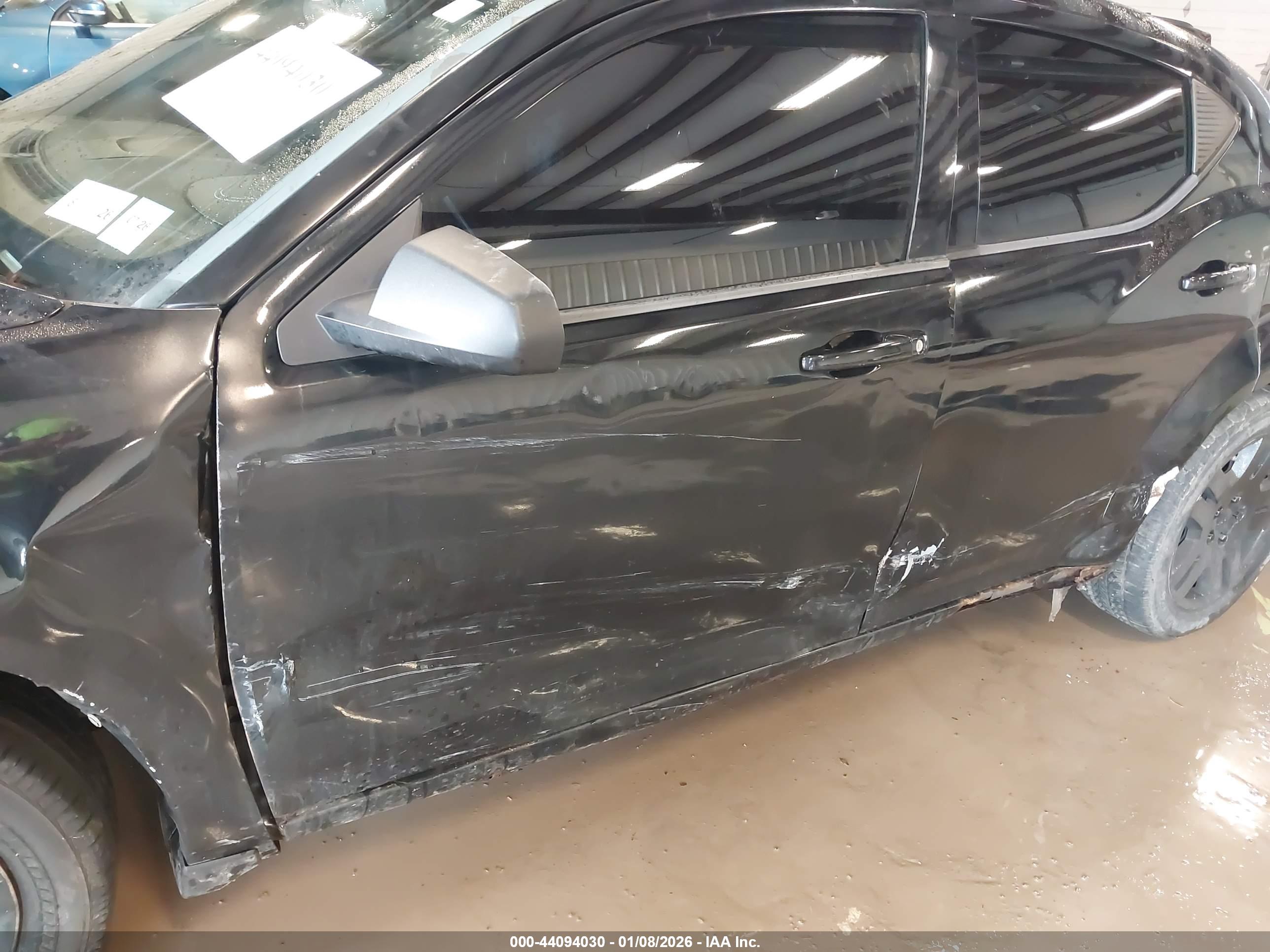 DODGE AVENGER image 6