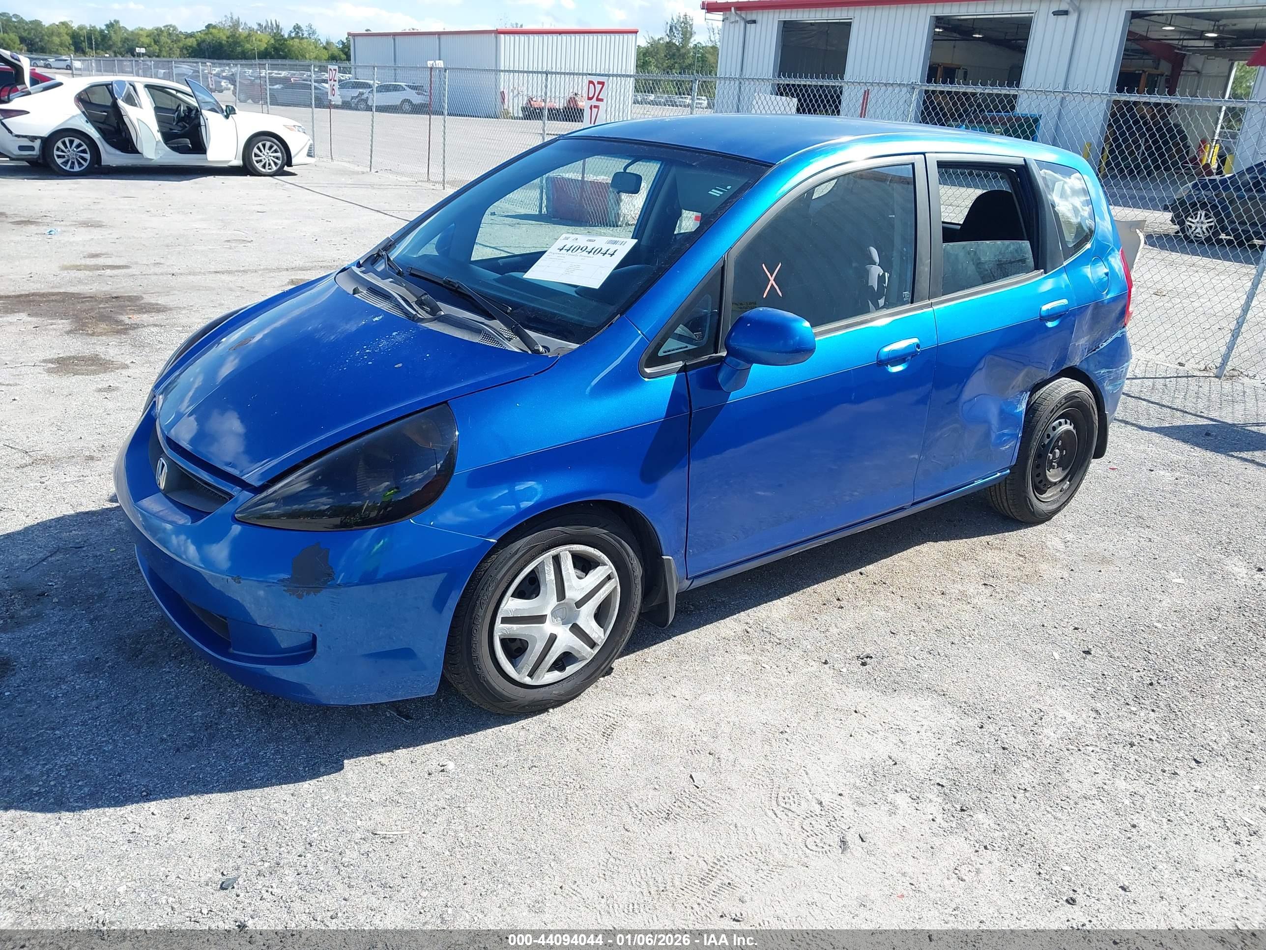 HONDA FIT image 2