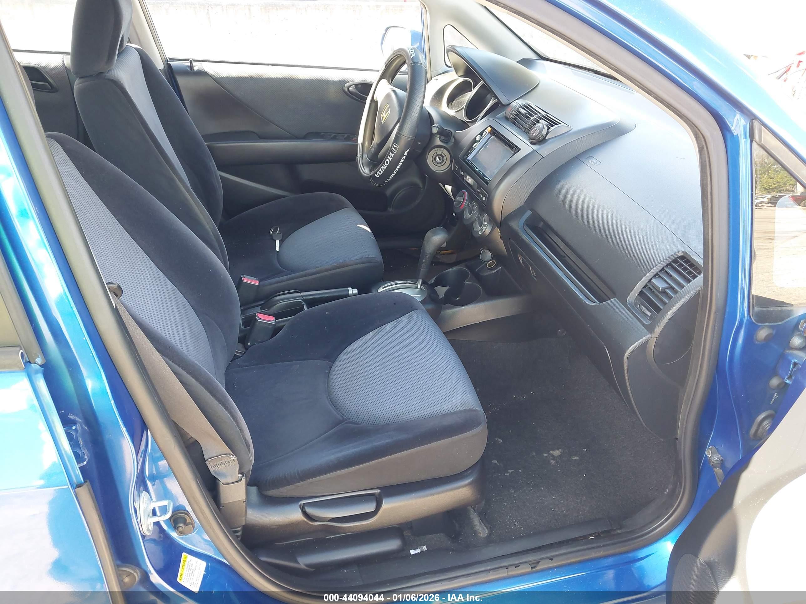 HONDA FIT image 5