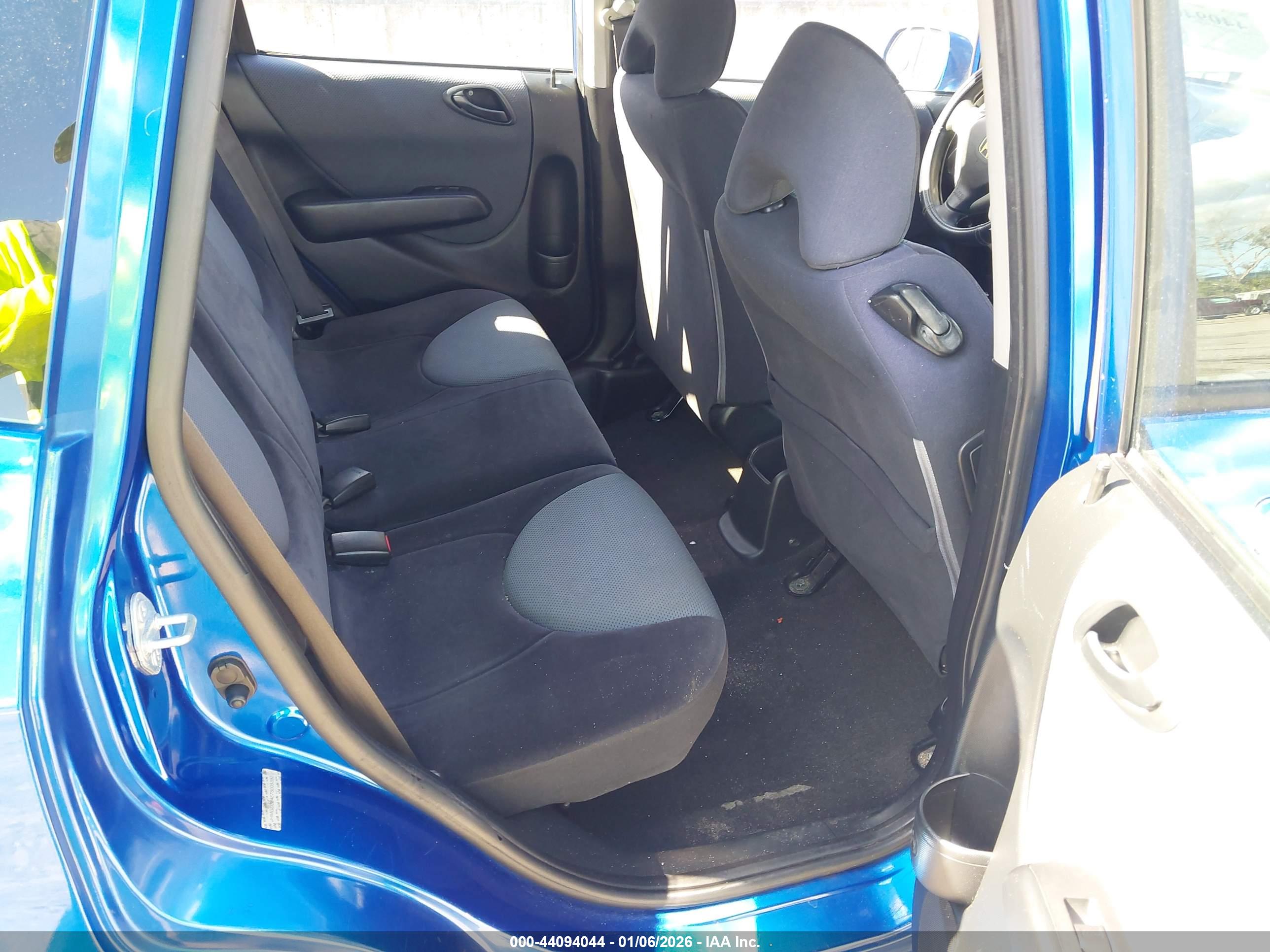 HONDA FIT image 8