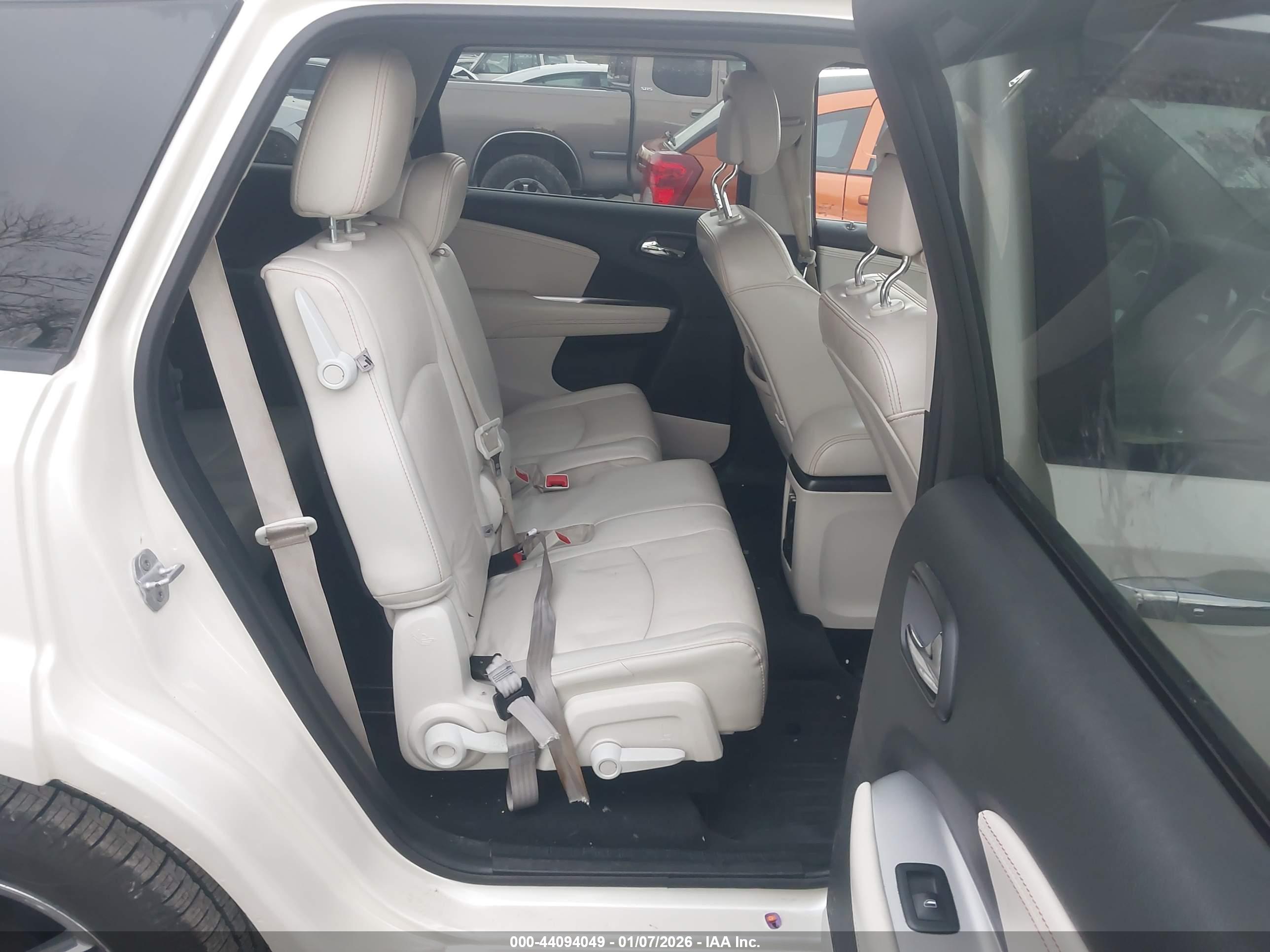 DODGE JOURNEY image 8