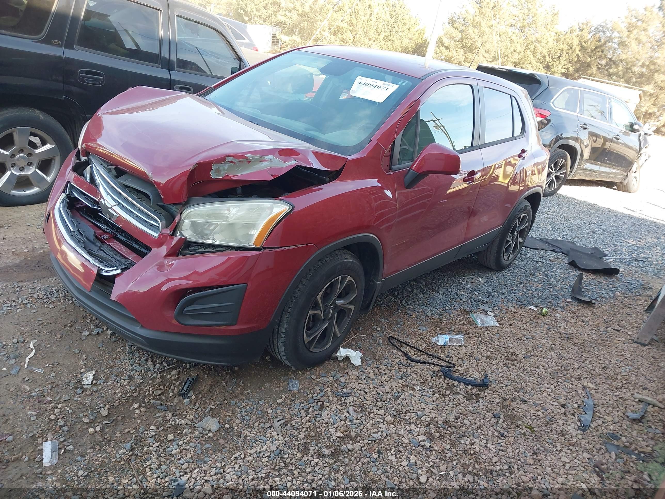 CHEVROLET TRAX image 2