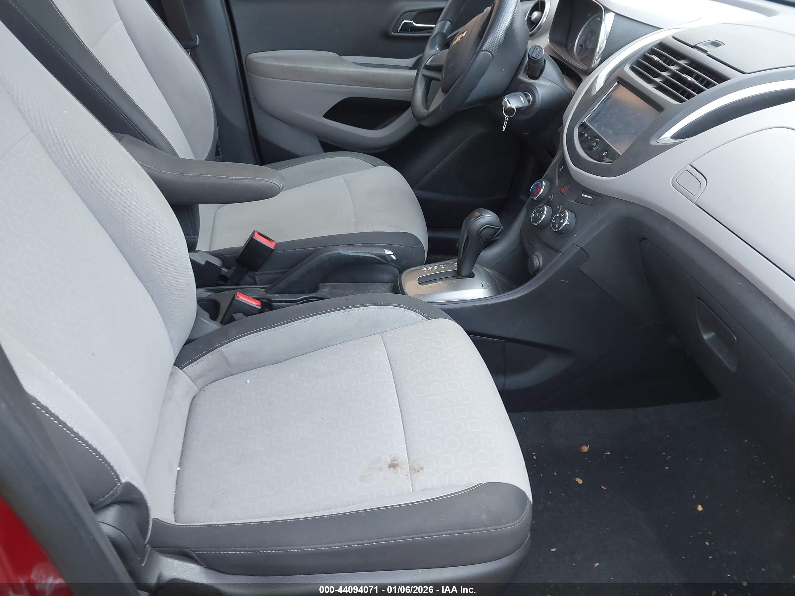 CHEVROLET TRAX image 5