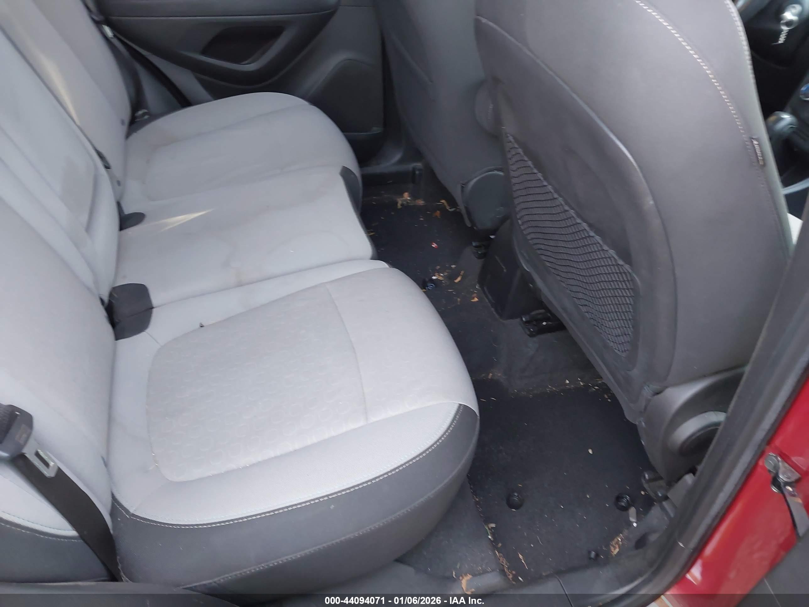 CHEVROLET TRAX image 8