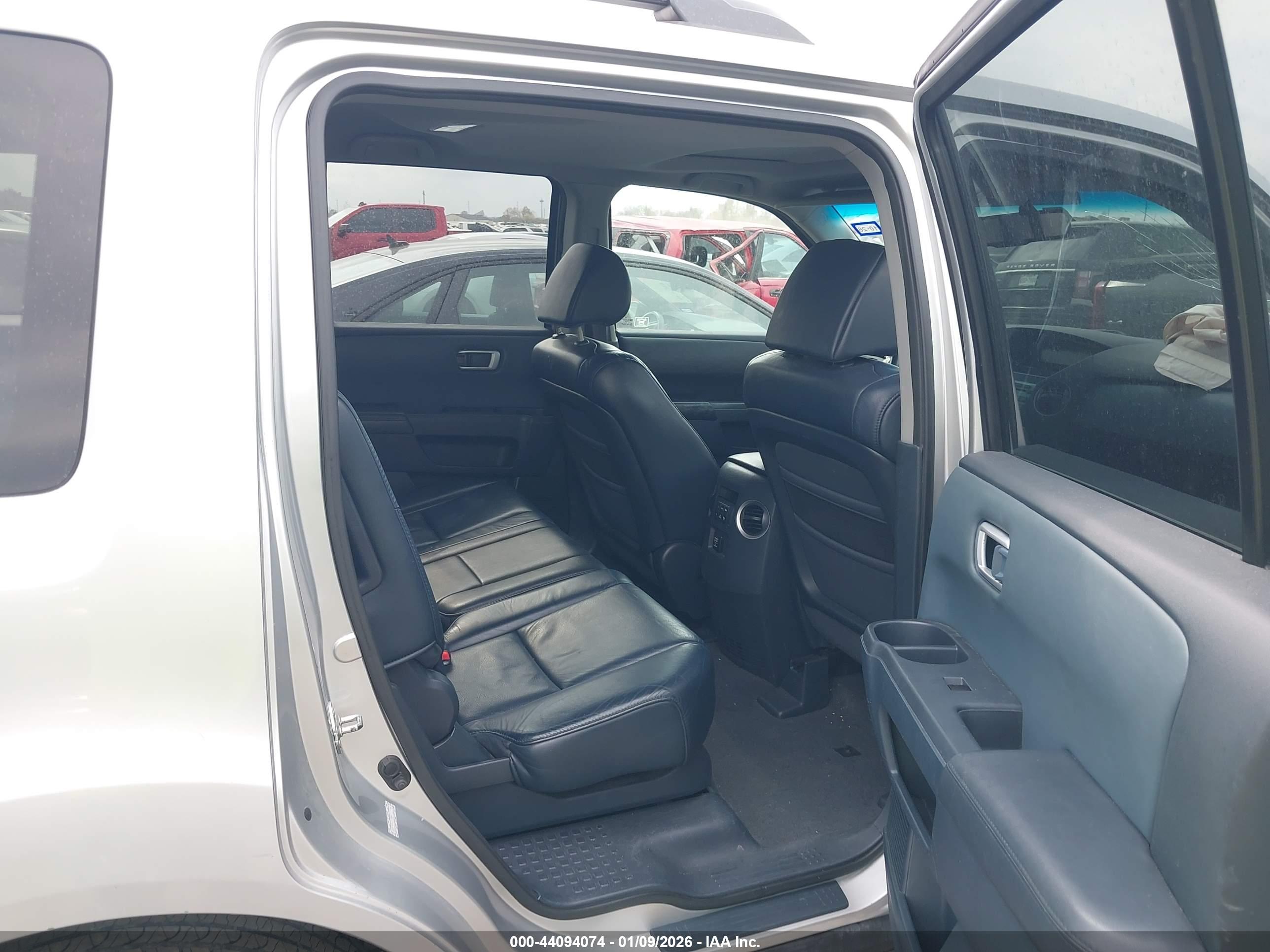 HONDA PILOT image 8