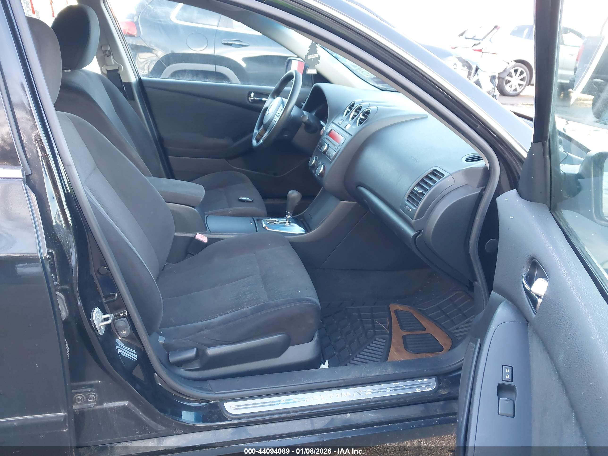 NISSAN ALTIMA image 5