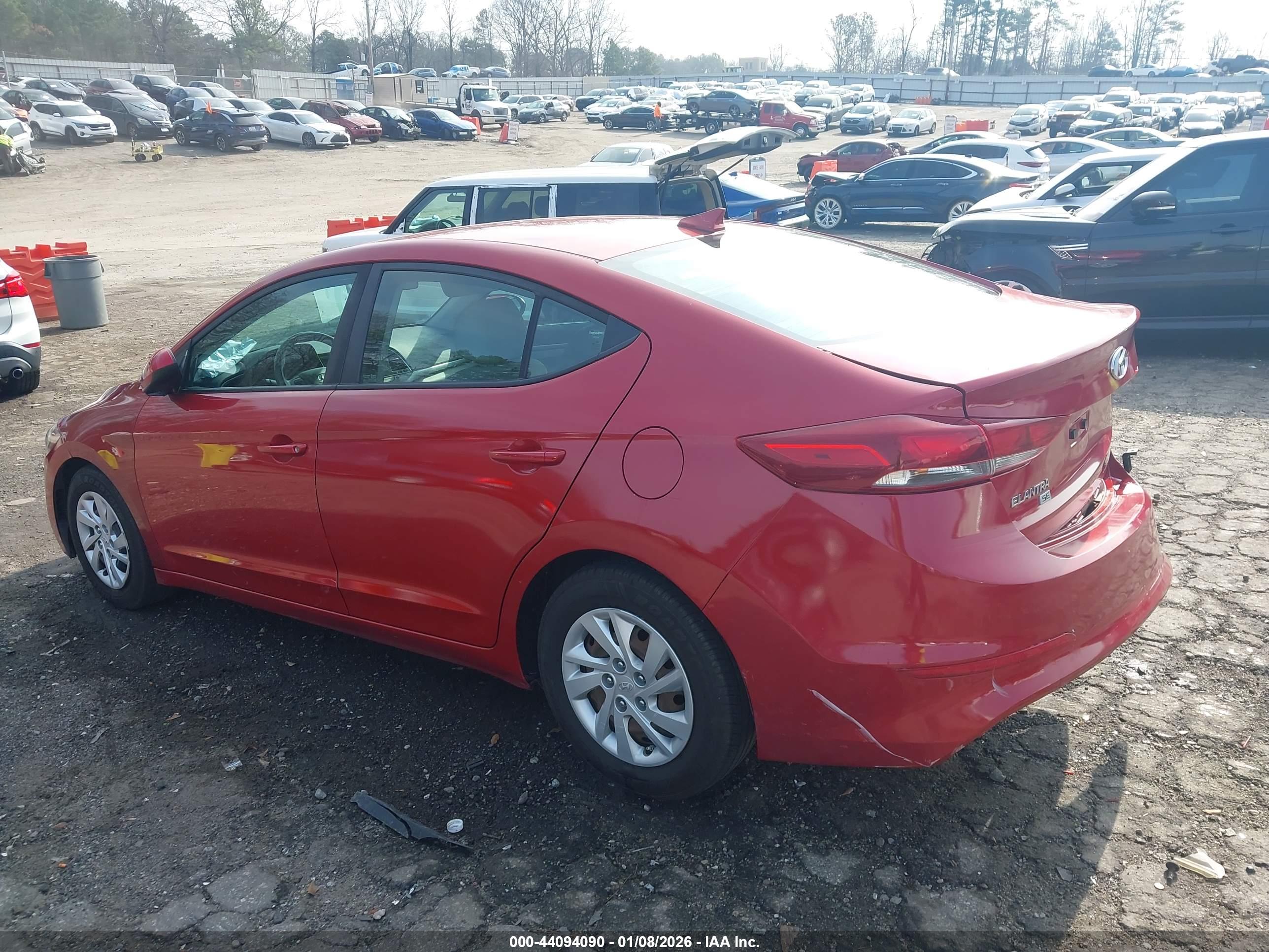 HYUNDAI ELANTRA image 3