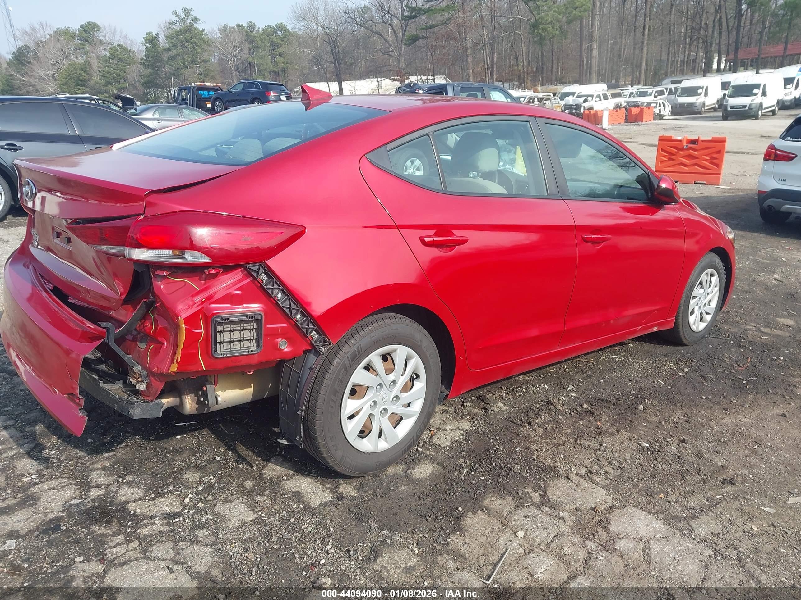 HYUNDAI ELANTRA image 4