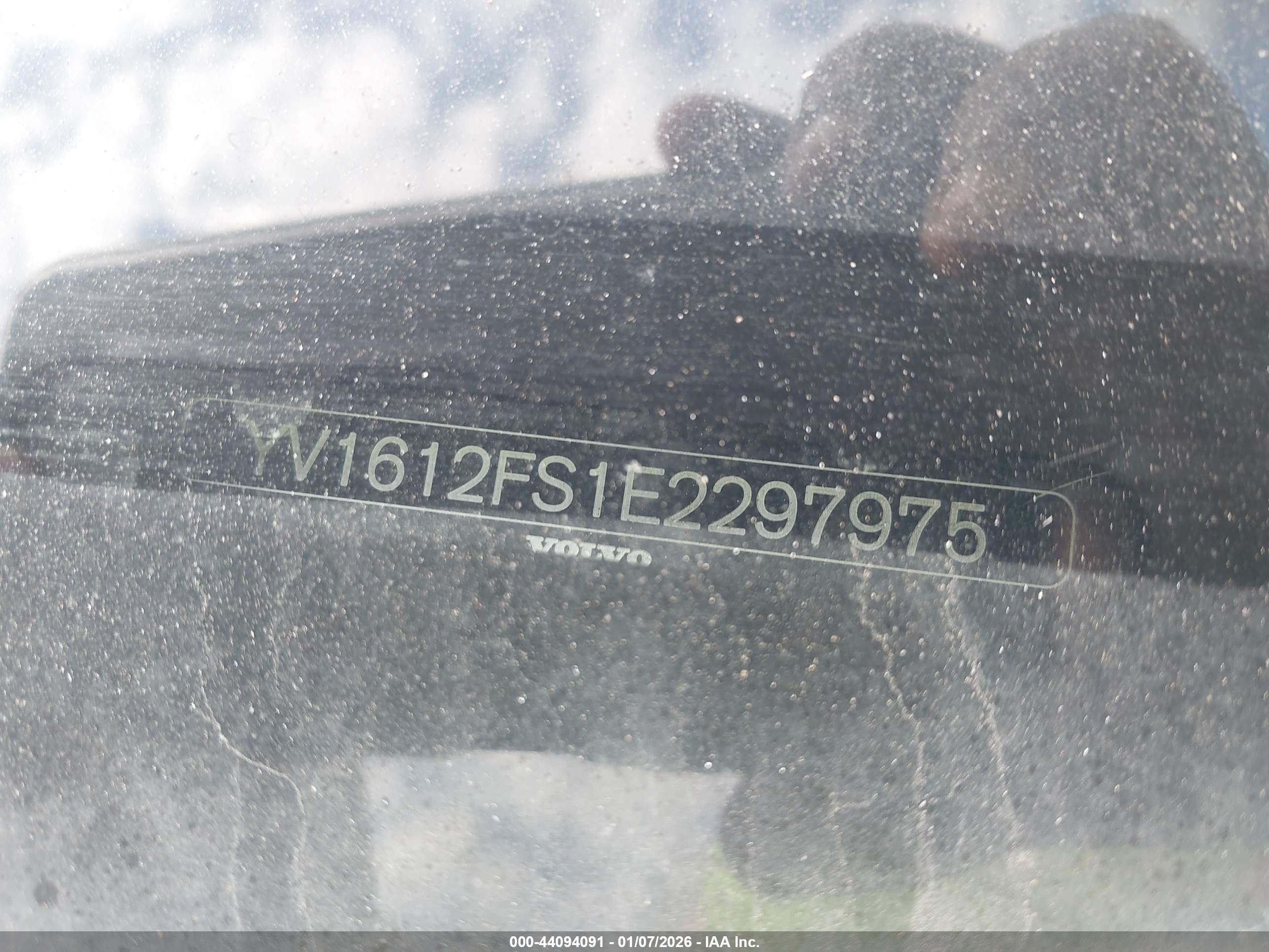 VOLVO S60 image 9