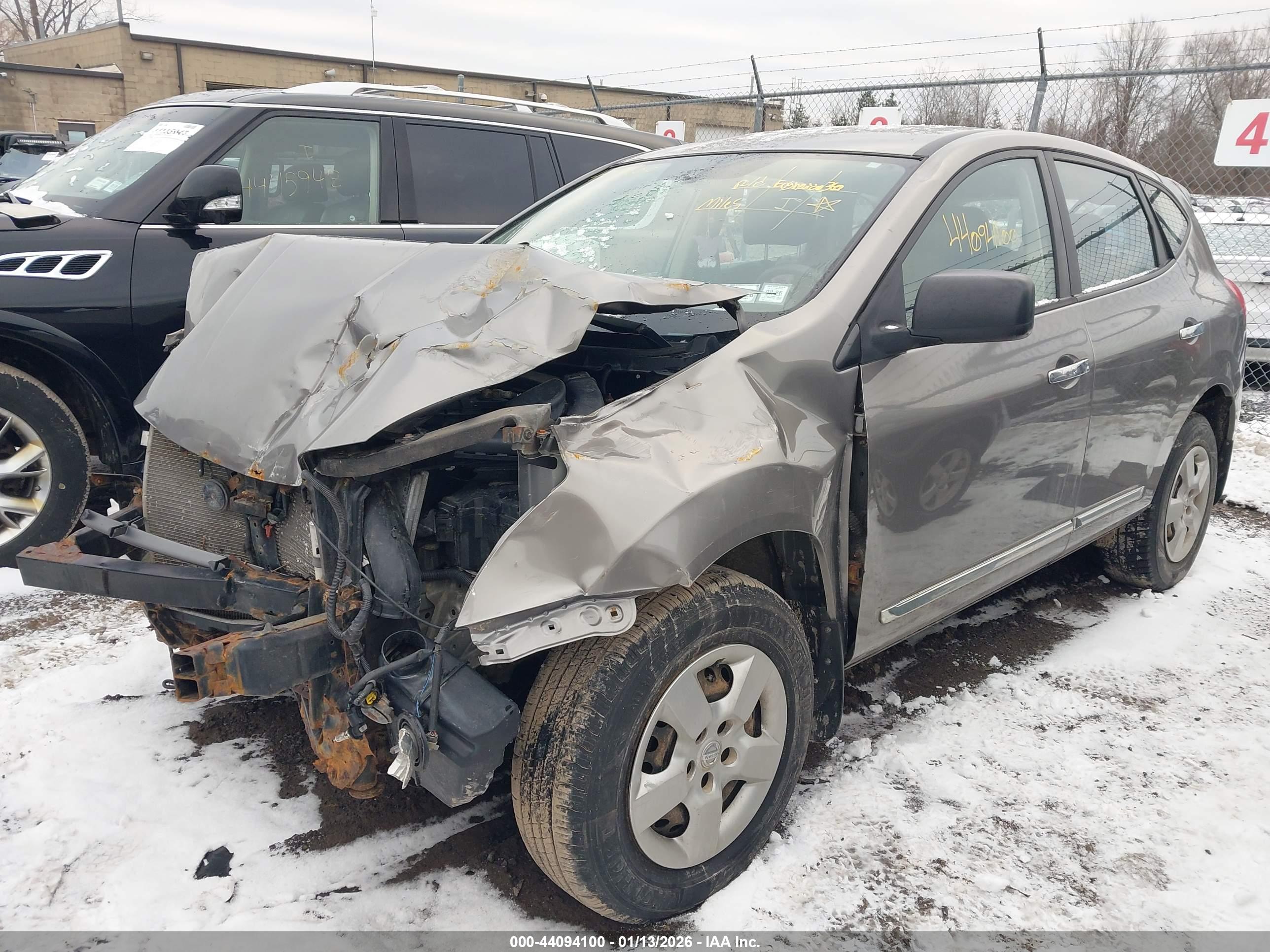 NISSAN ROGUE image 2