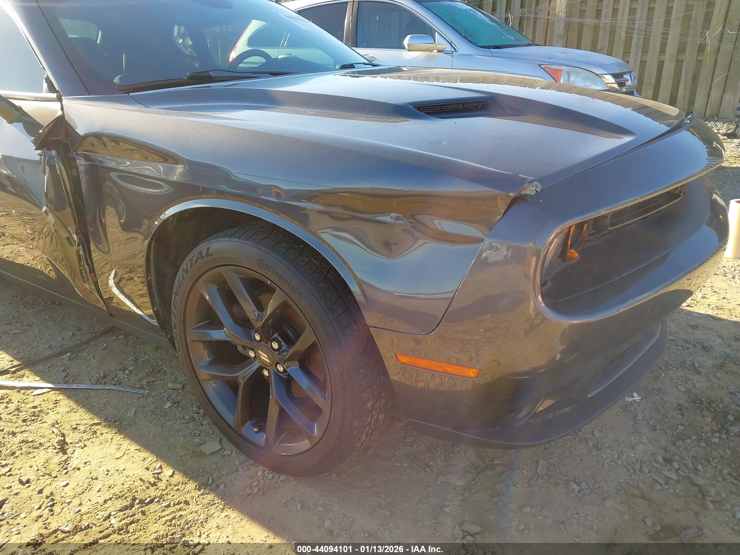 DODGE CHALLENGER image 6