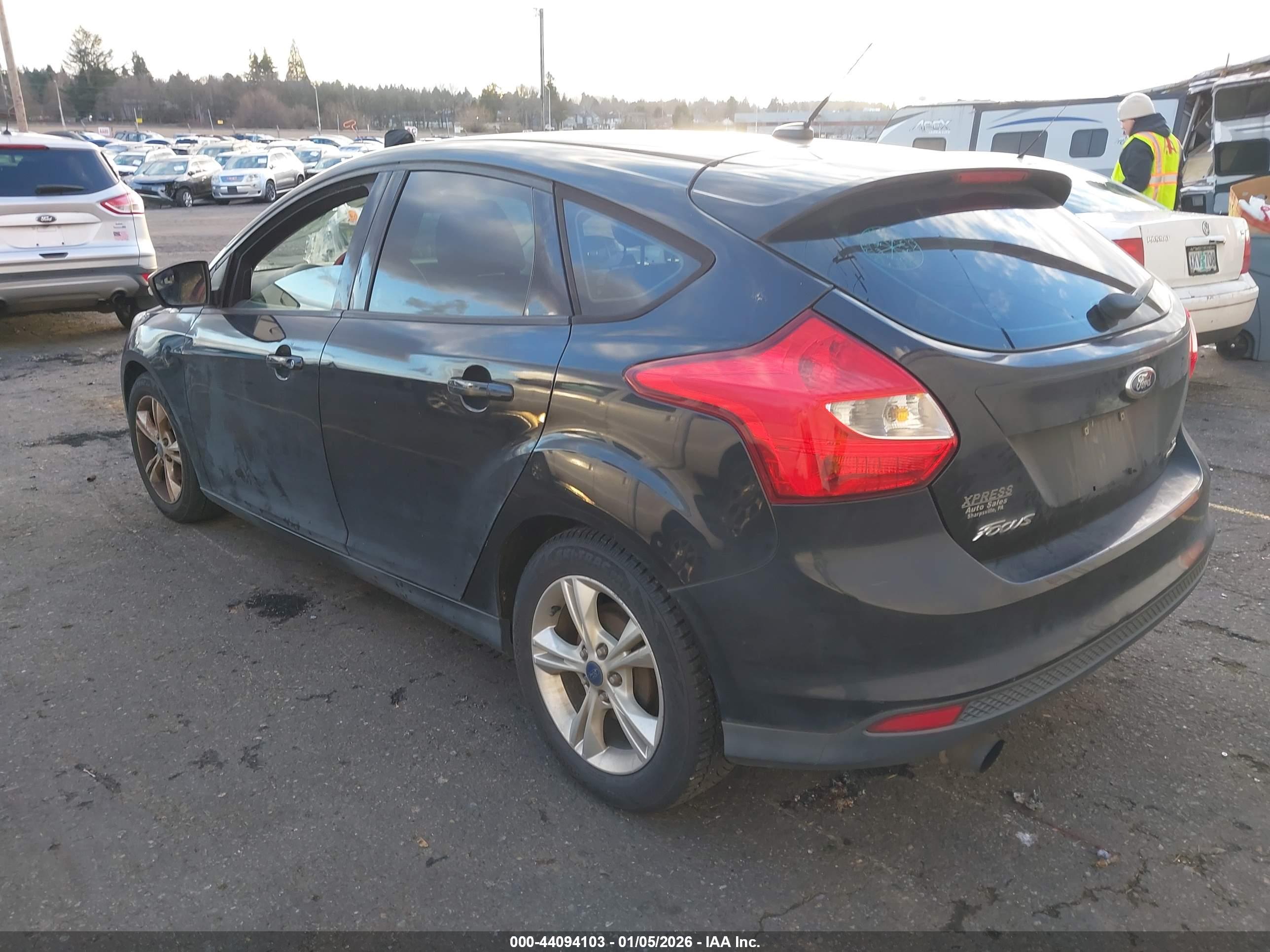 FORD FOCUS image 3