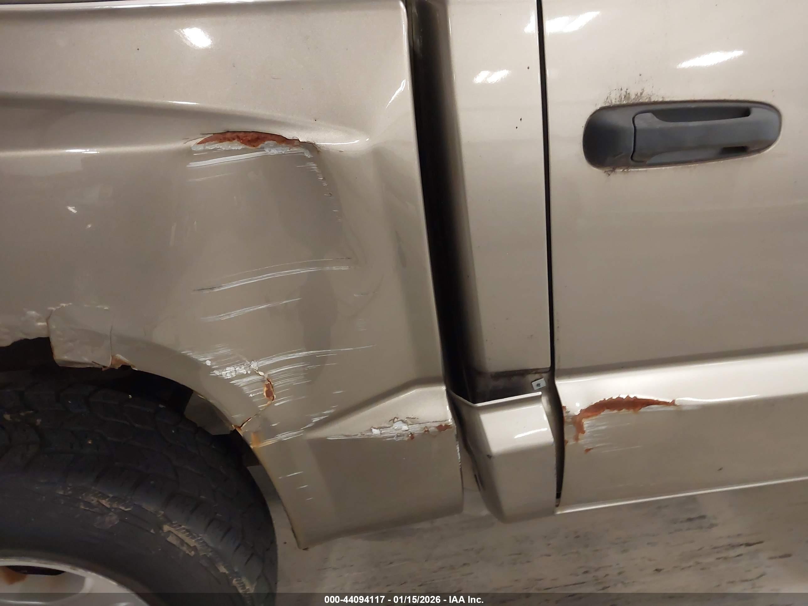 DODGE DAKOTA image 6